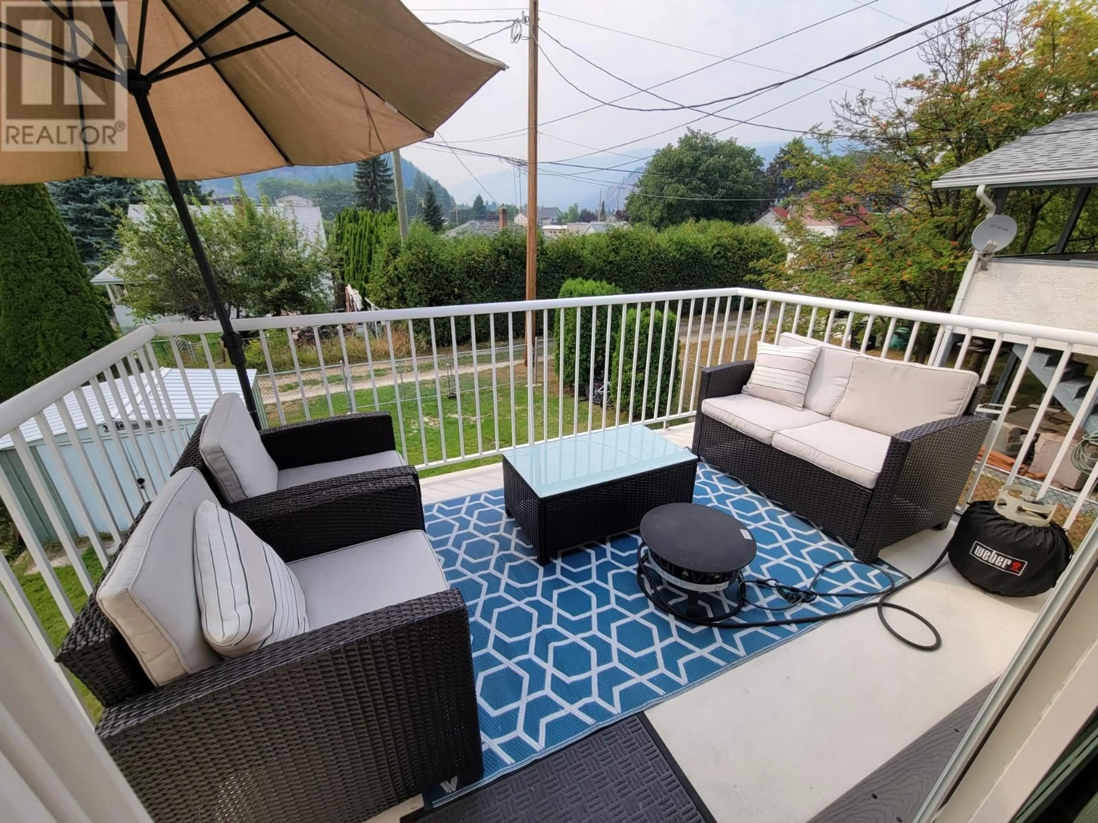 Patio, water/lake/river/ocean view for 508 7TH AVENUE, Castlegar British Columbia V1N1R4