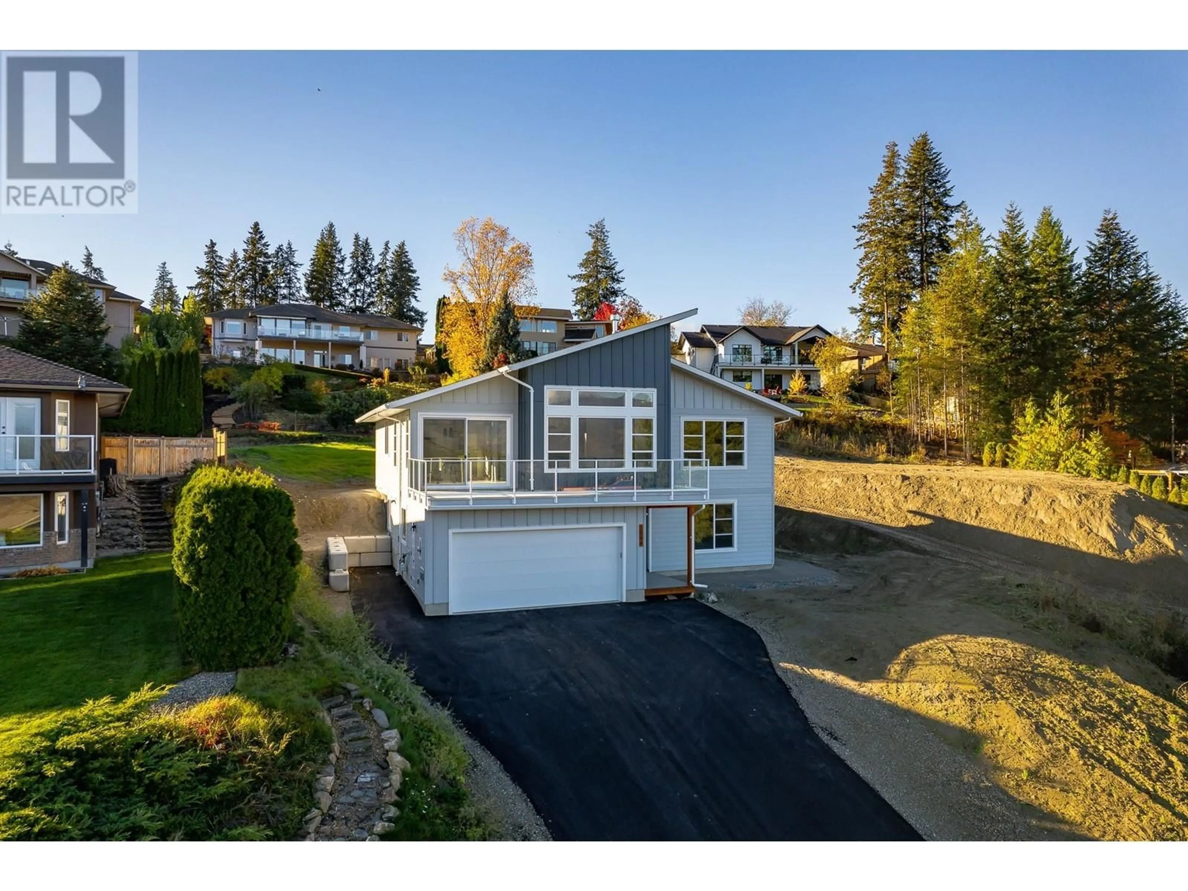 Unknown for 2594 GRAND VIEW PLACE, Blind Bay British Columbia V0E1H2