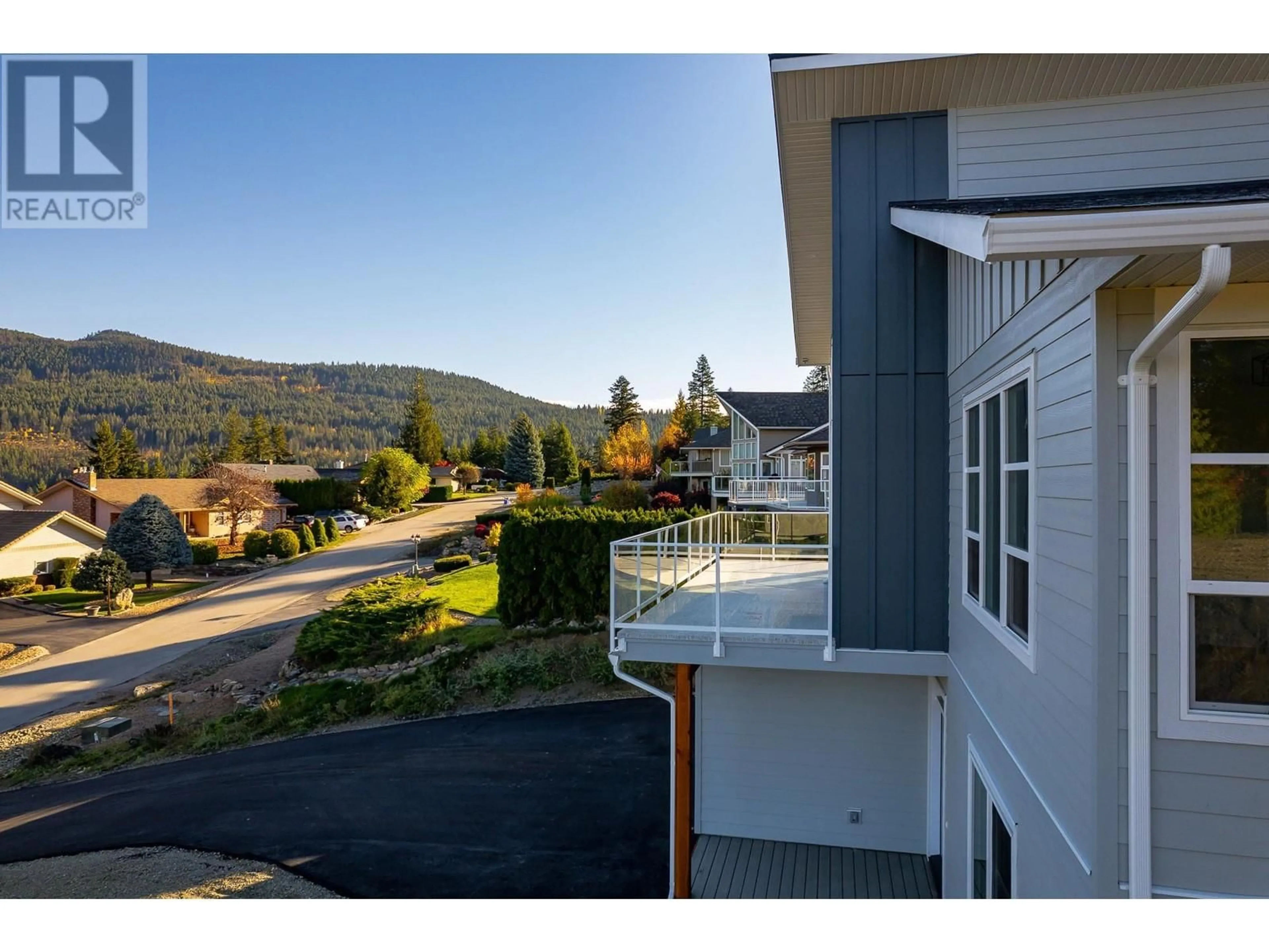 A pic from outside/outdoor area/front of a property/back of a property/a pic from drone, mountain view for 2594 GRAND VIEW PLACE, Blind Bay British Columbia V0E1H2