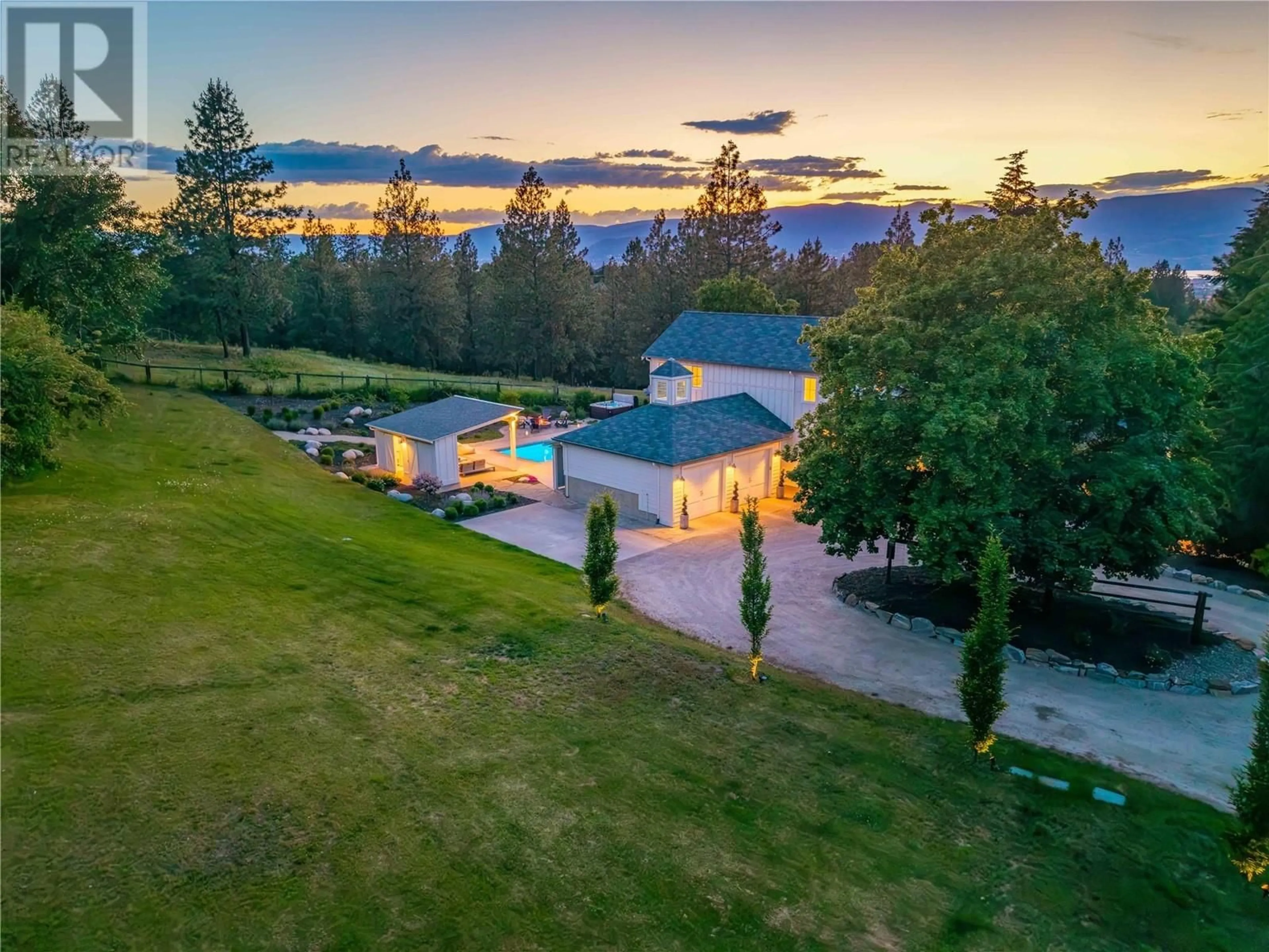A pic from outside/outdoor area/front of a property/back of a property/a pic from drone, mountain view for 2376 SAUCIER ROAD, Kelowna British Columbia V1W4B8