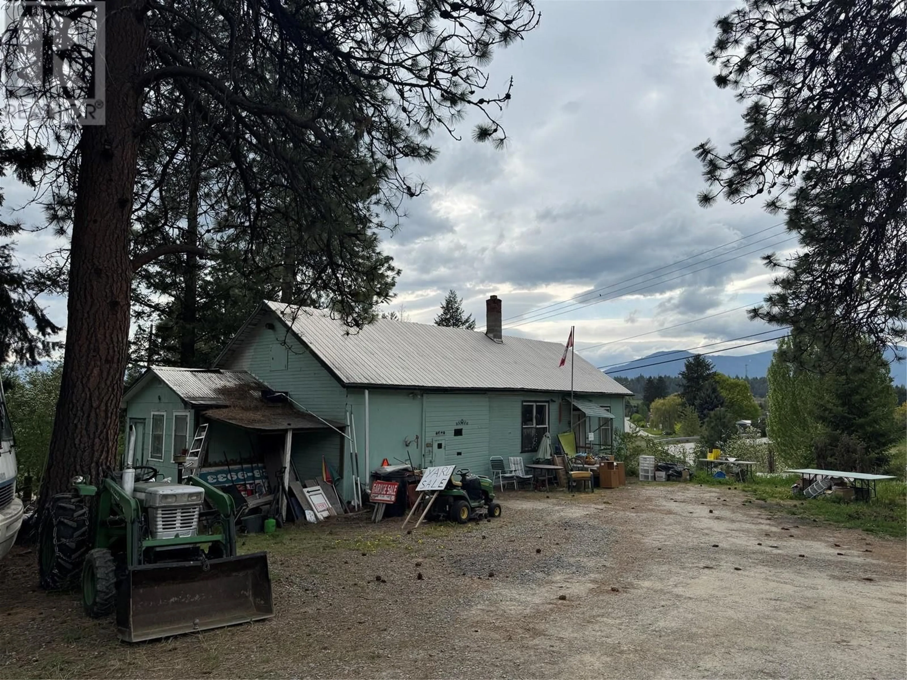 A pic from outside/outdoor area/front of a property/back of a property/a pic from drone, mountain view for 3606 GOAT CANYON ROAD, Creston British Columbia V0B1G9