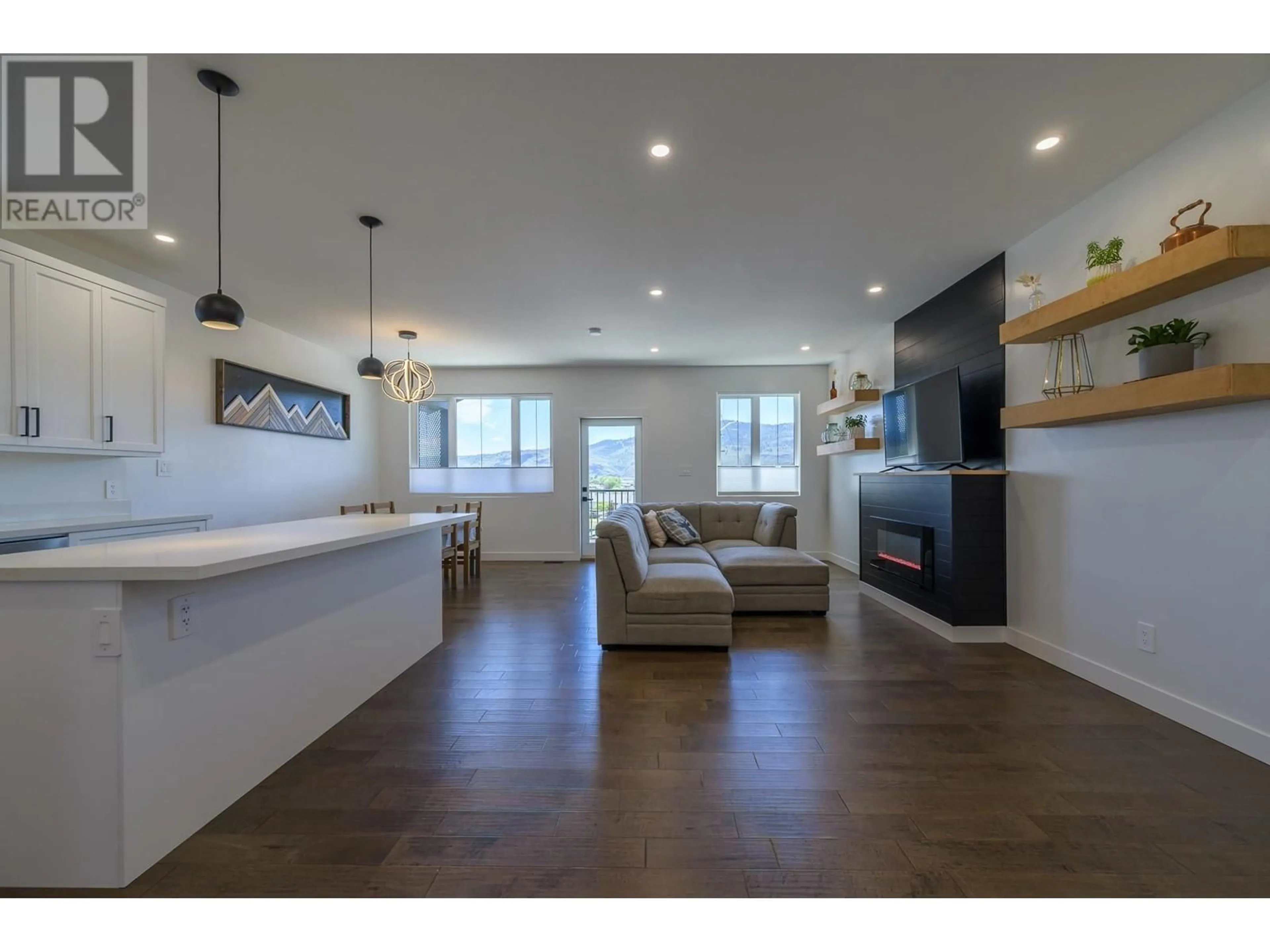 Open concept kitchen, wood/laminate floor for 20 - 1900 ORD ROAD, Kamloops British Columbia V2B0B6