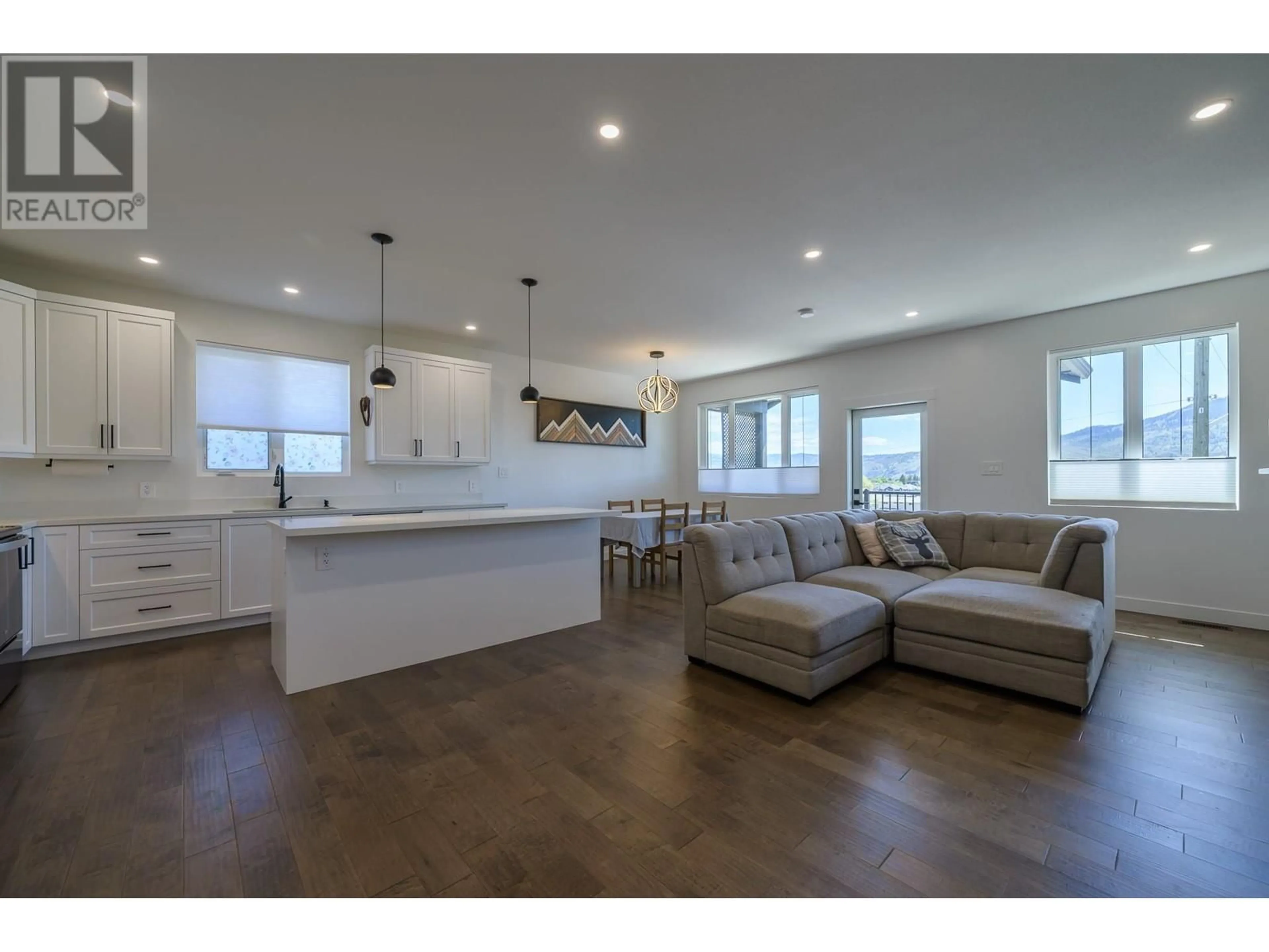 Open concept kitchen, wood/laminate floor for 20 - 1900 ORD ROAD, Kamloops British Columbia V2B0B6
