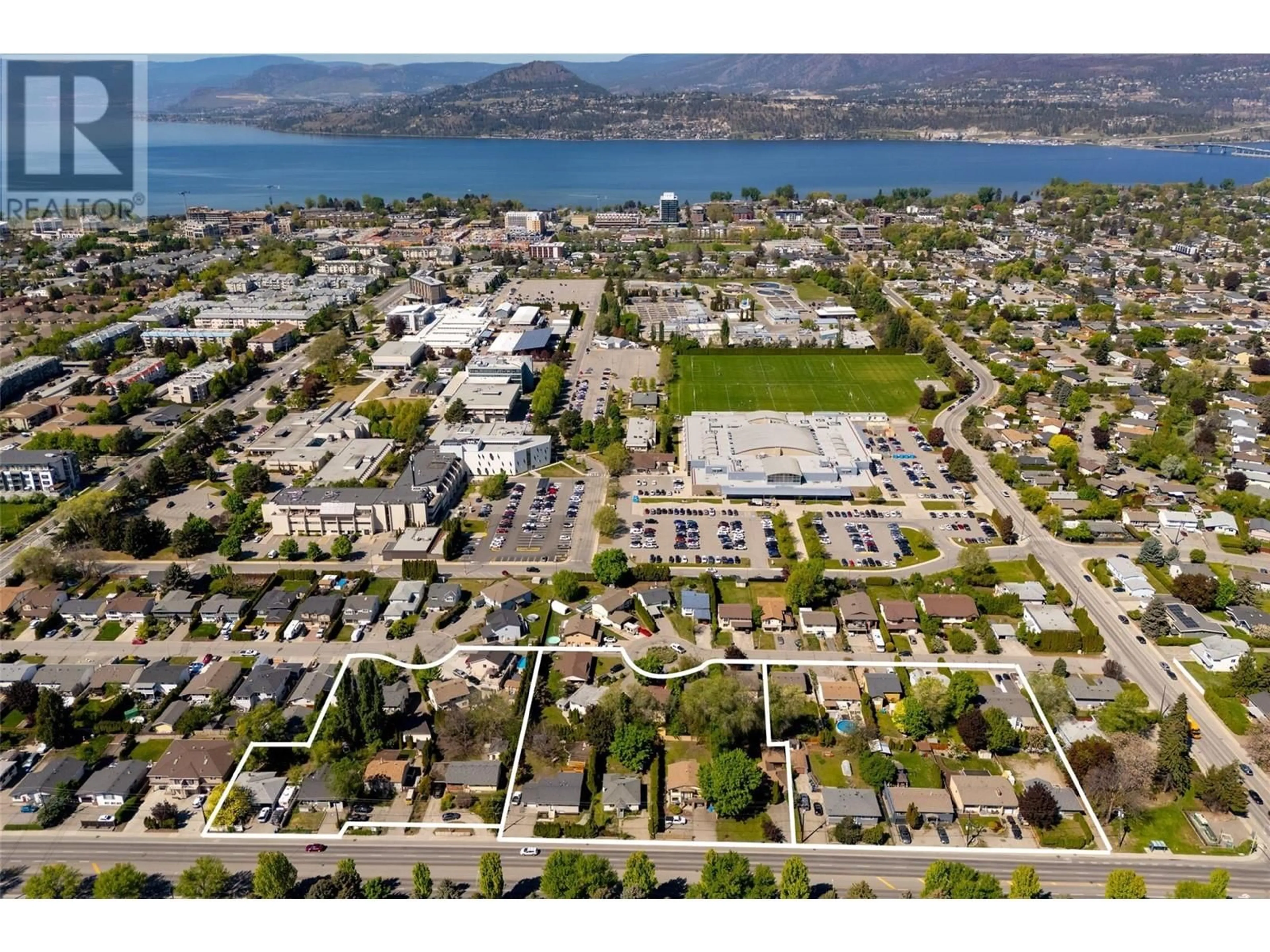 A pic from outside/outdoor area/front of a property/back of a property/a pic from drone, street for 2855 BOUVETTE STREET, Kelowna British Columbia V1Y3K5