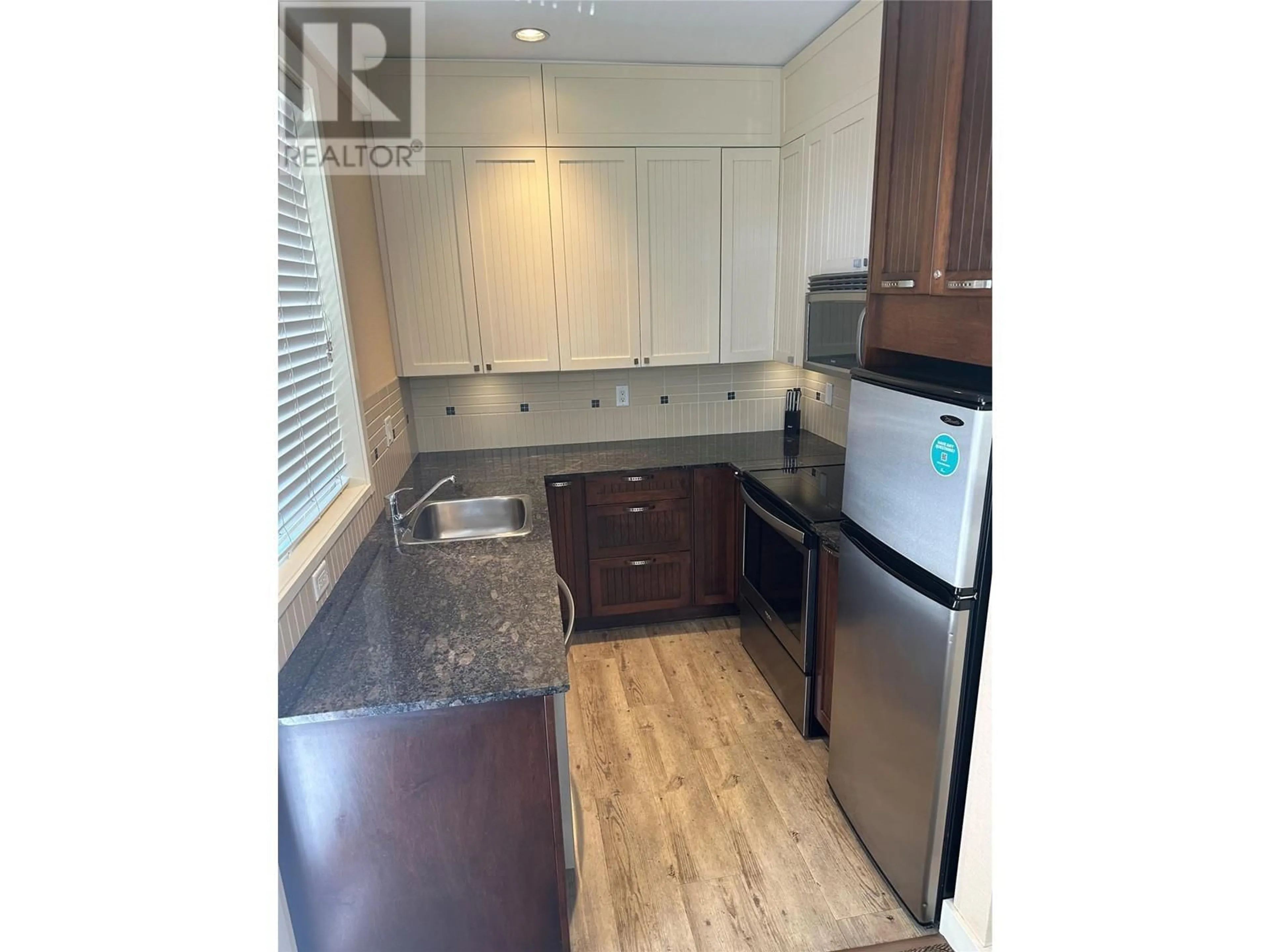 Standard kitchen, wood/laminate floor for 231 - 13011 LAKESHORE DRIVE, Summerland British Columbia V0H1Z1