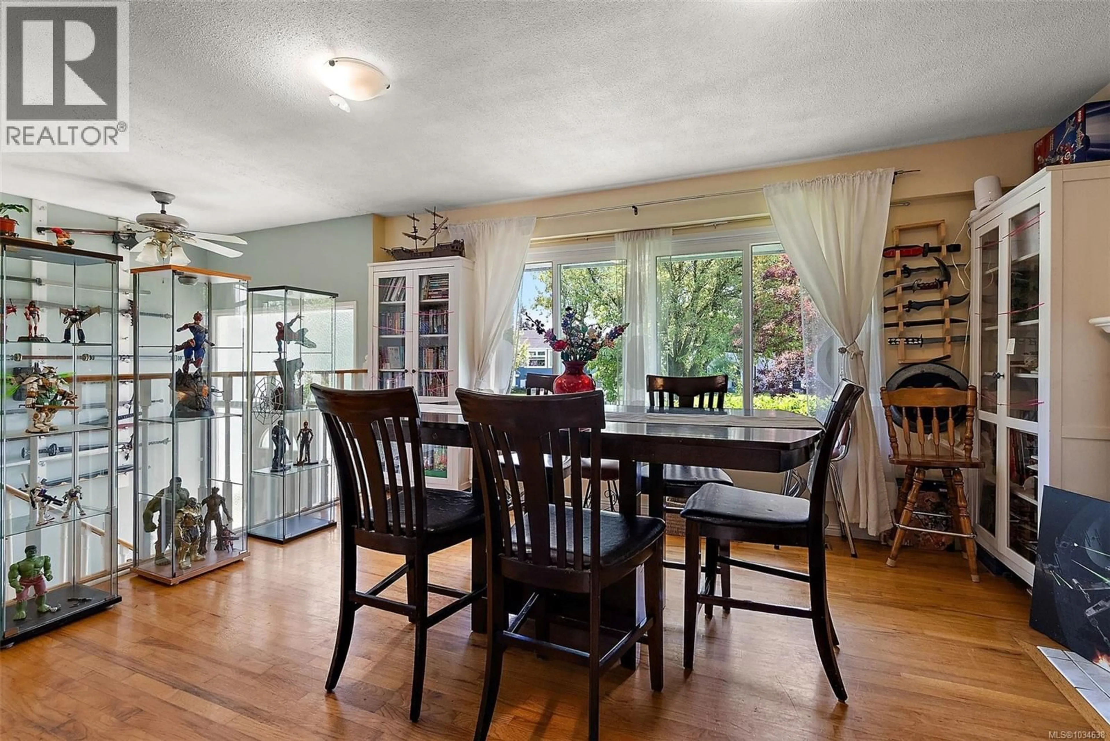 Dining room, unknown for 10292 GODFREY PLACE, Sidney British Columbia V8L2L1