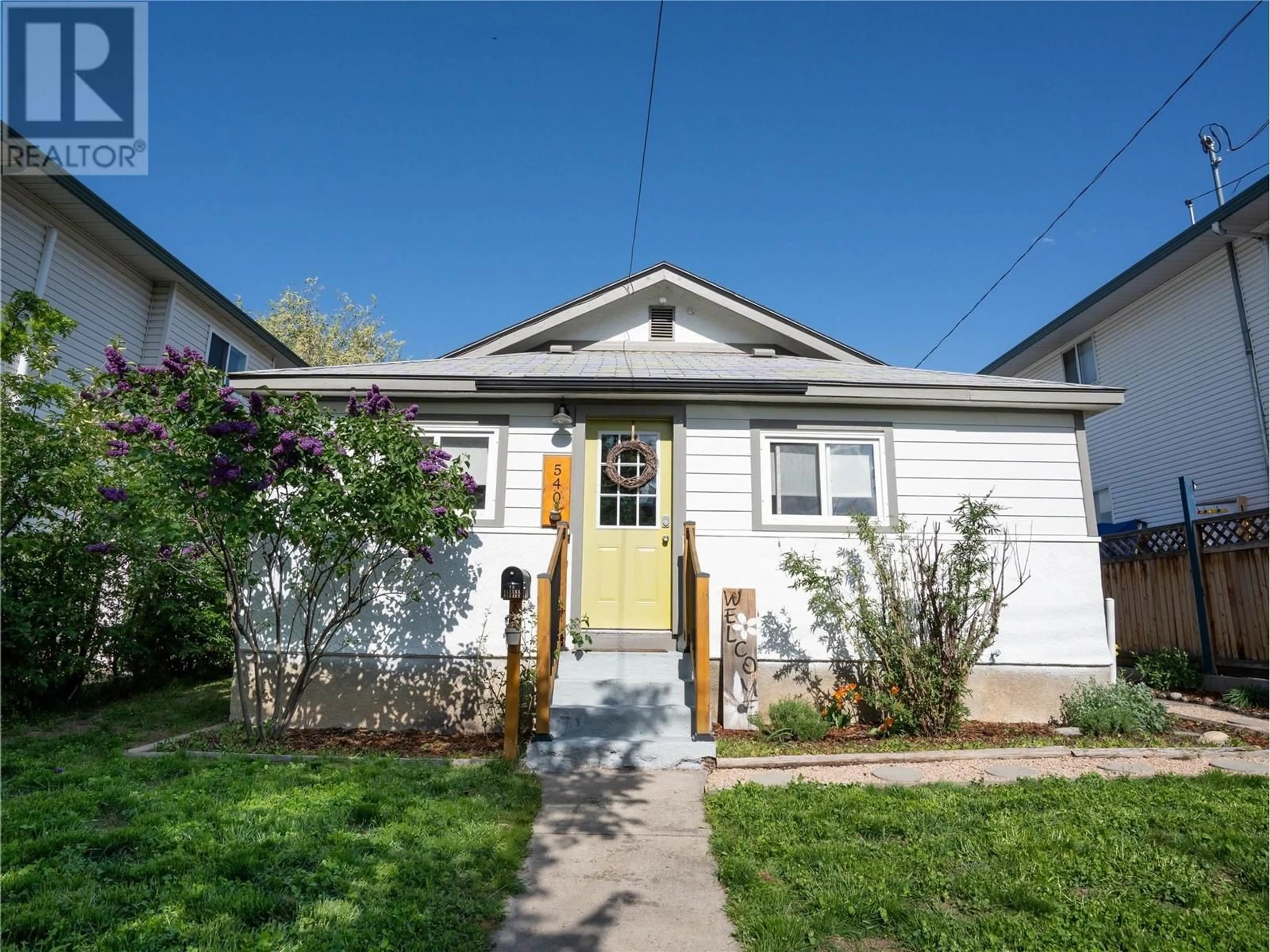 Home with vinyl exterior material, street for 540 PAPINEAU STREET, Penticton British Columbia V2A4X5