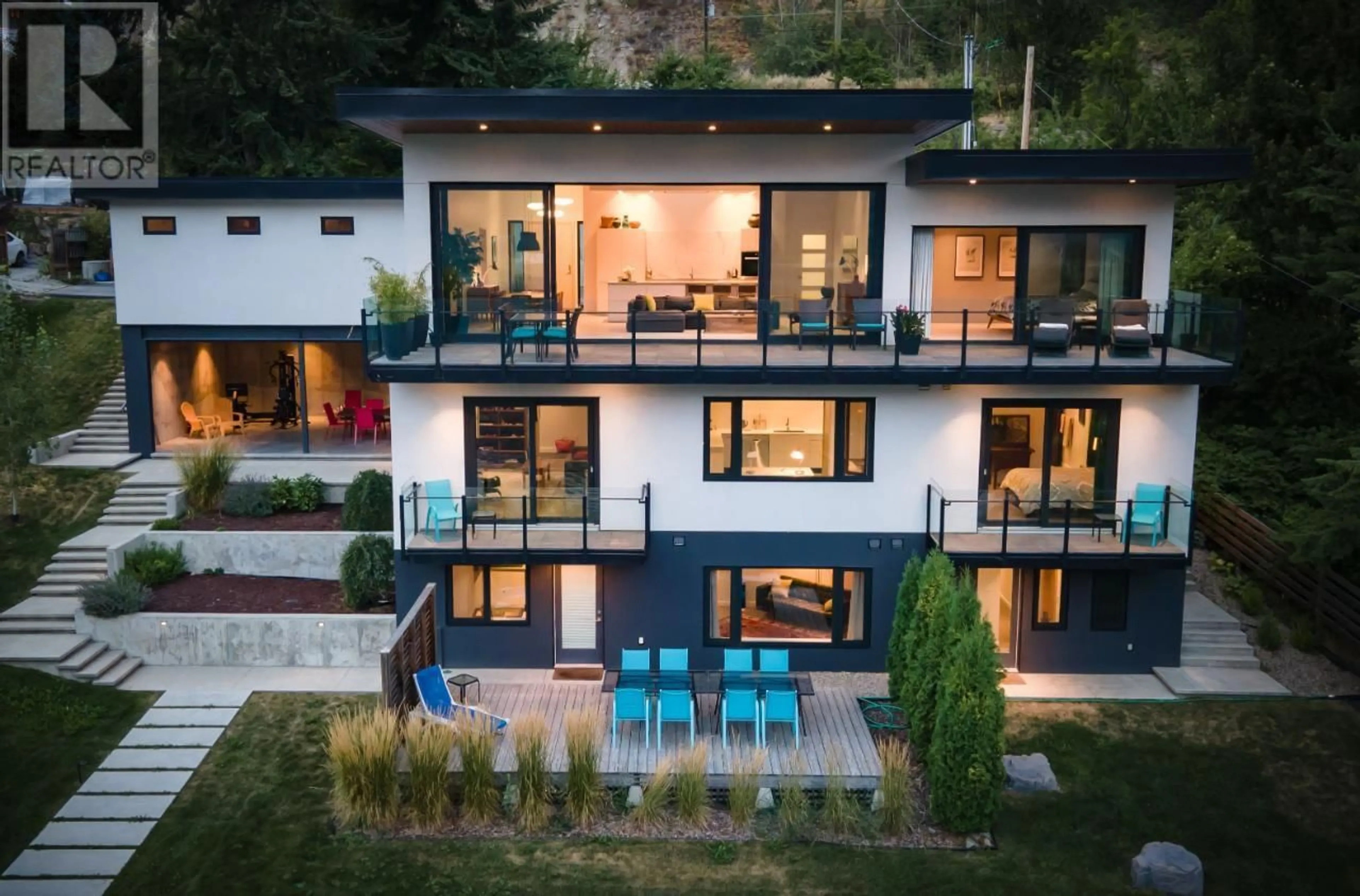 Home with brick exterior material, mountain view for 988 3A HIGHWAY, Nelson British Columbia V1L6J5