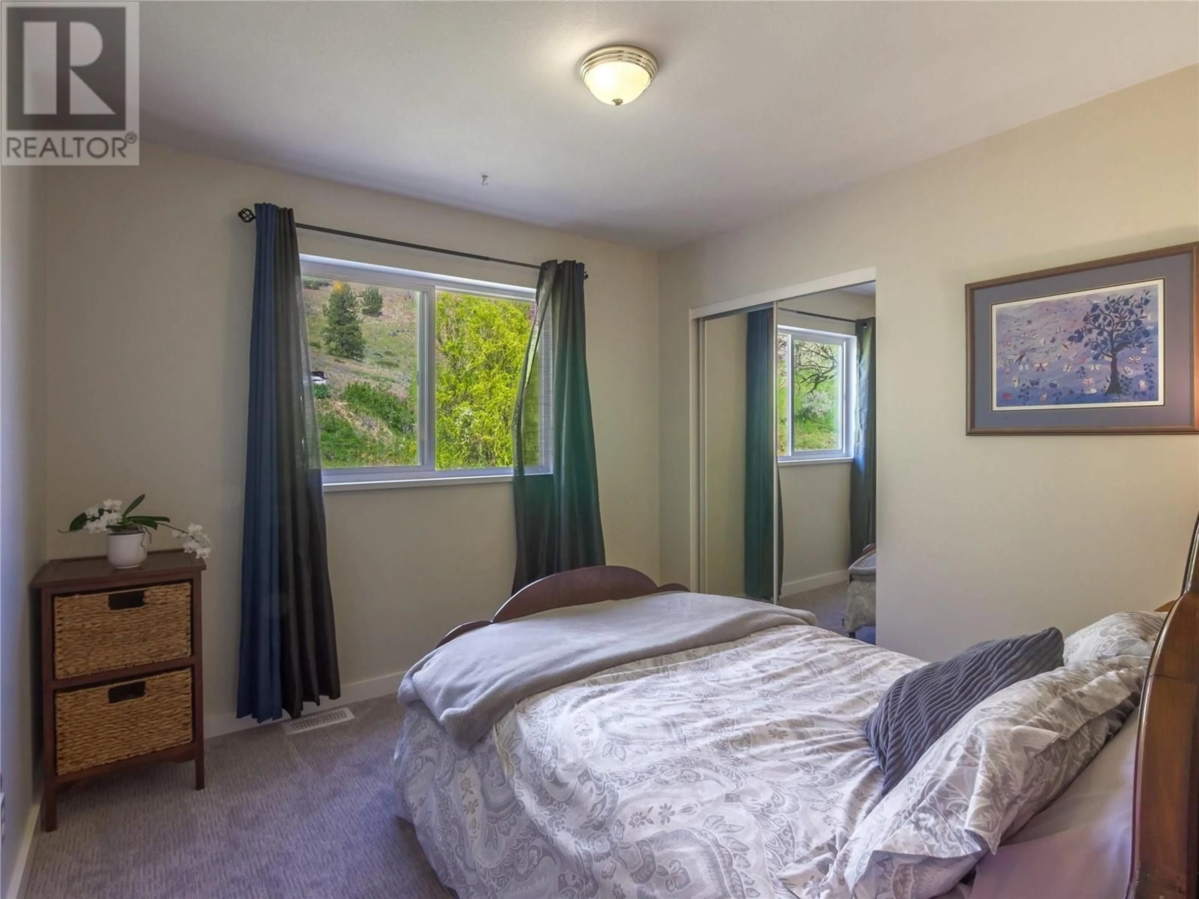 Bedroom with bed, unknown for 107 UPLANDS DRIVE, Kaleden British Columbia V0H1K0