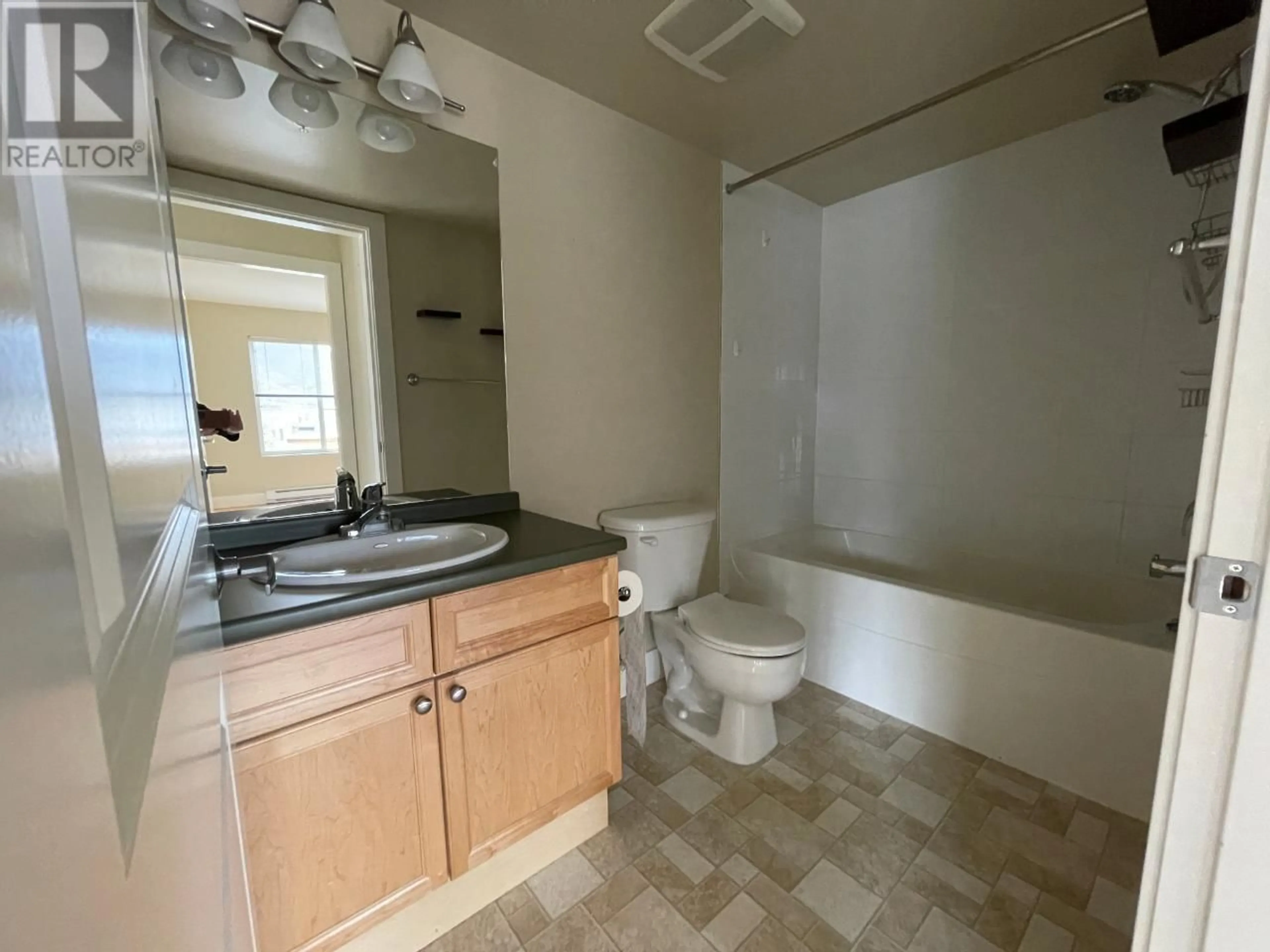 A pic of a room for 317 - 246 HASTINGS AVENUE, Penticton British Columbia V2A2V6