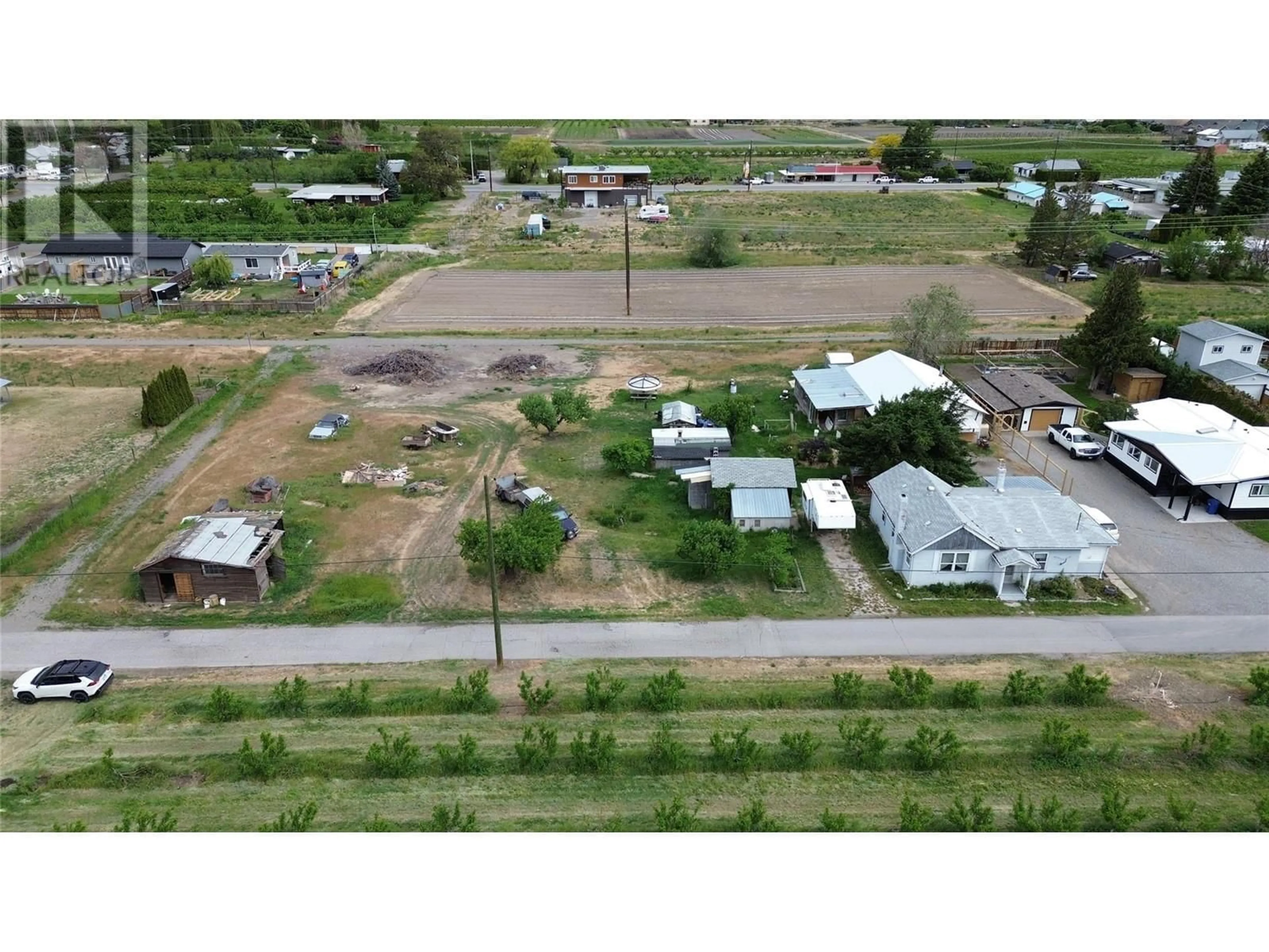 A pic from outside/outdoor area/front of a property/back of a property/a pic from drone, street for 110 9TH AVENUE, Keremeos British Columbia V0X1N3