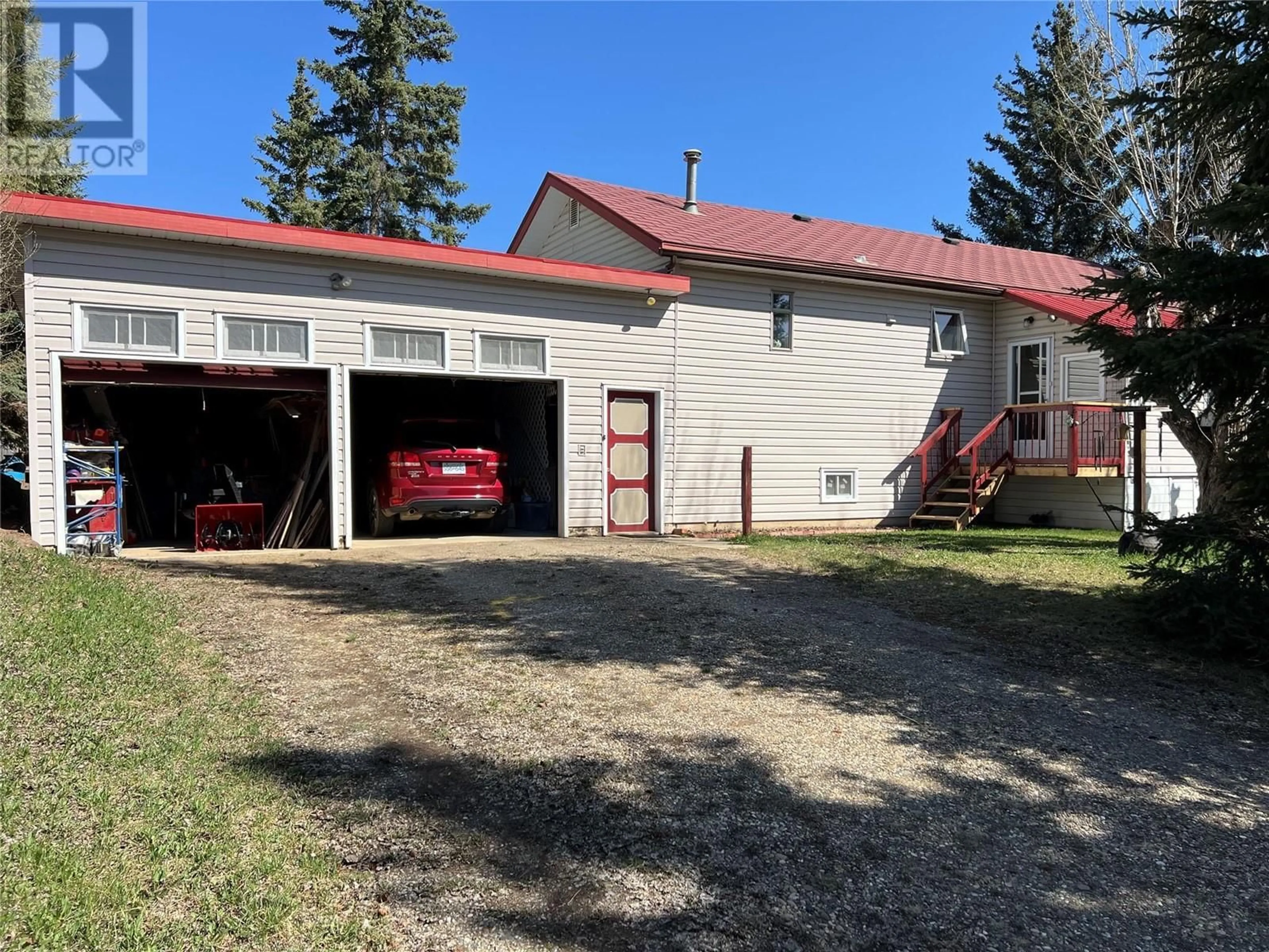 A pic from outside/outdoor area/front of a property/back of a property/a pic from drone, unknown for 2400 208 ROAD, Dawson Creek British Columbia V1G0B9