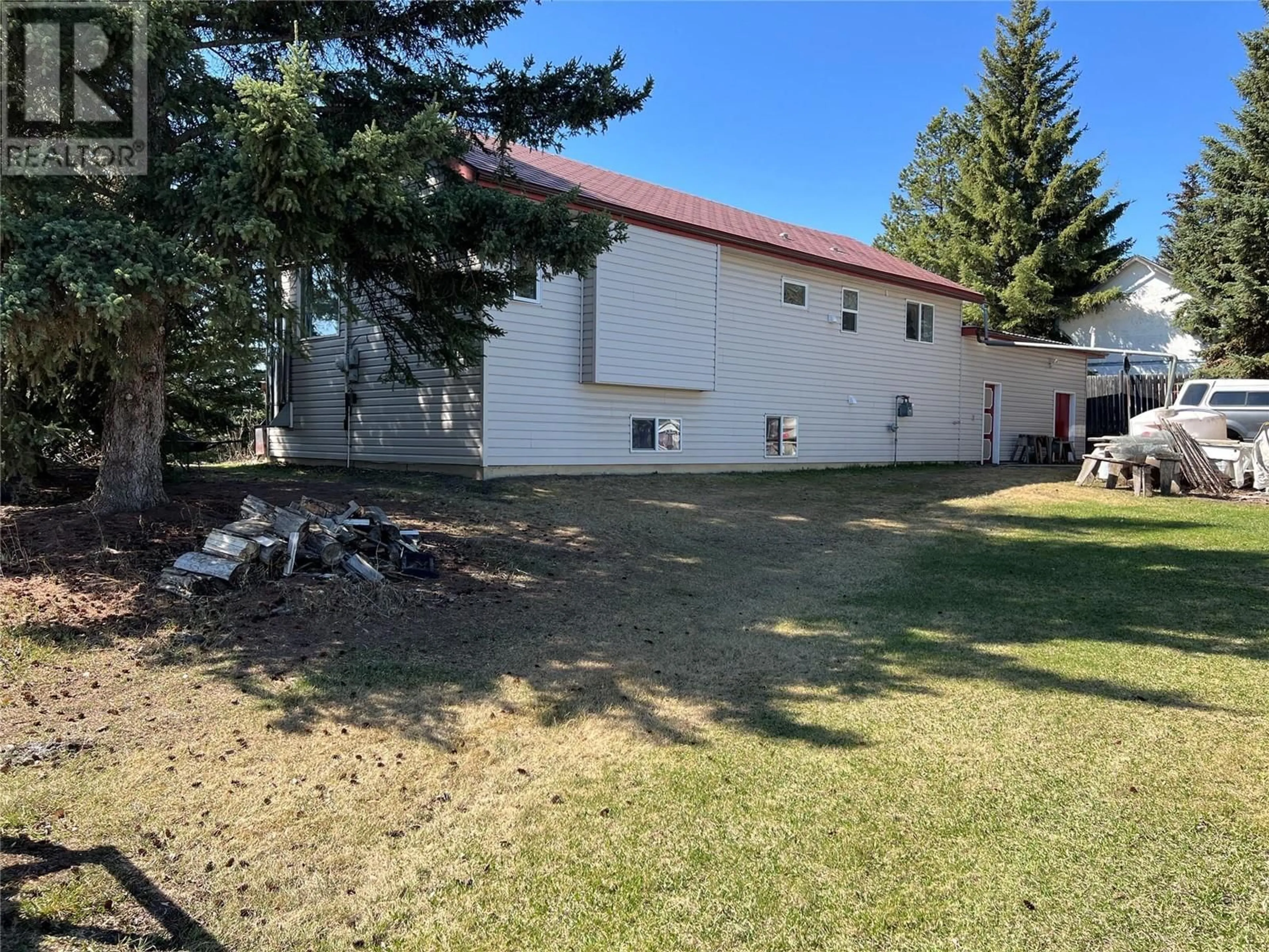 A pic from outside/outdoor area/front of a property/back of a property/a pic from drone, building for 2400 208 ROAD, Dawson Creek British Columbia V1G0B9