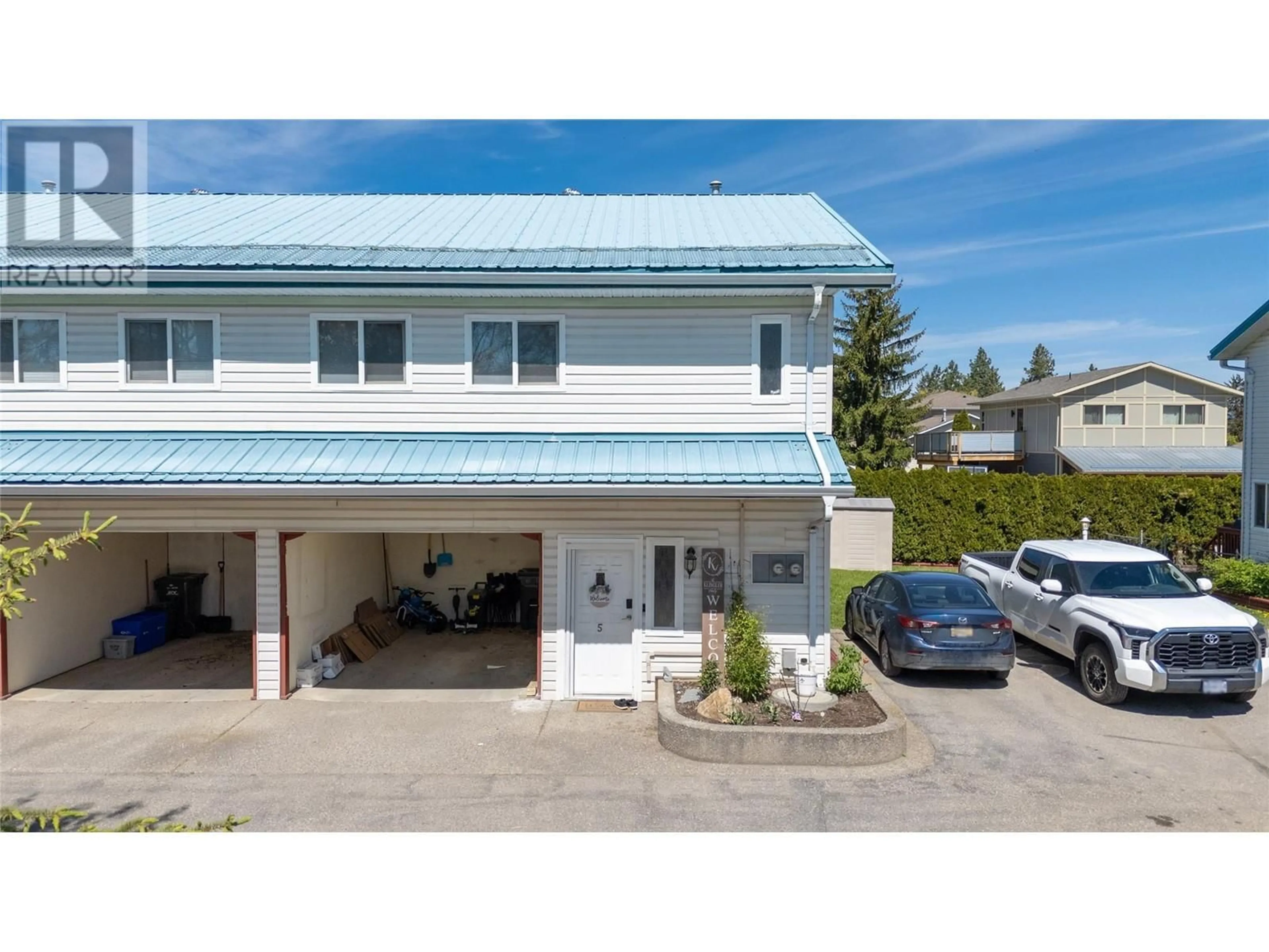Indoor garage for 5 - 2620 PLEASANT VALLEY ROAD, Armstrong British Columbia V4Y2A5