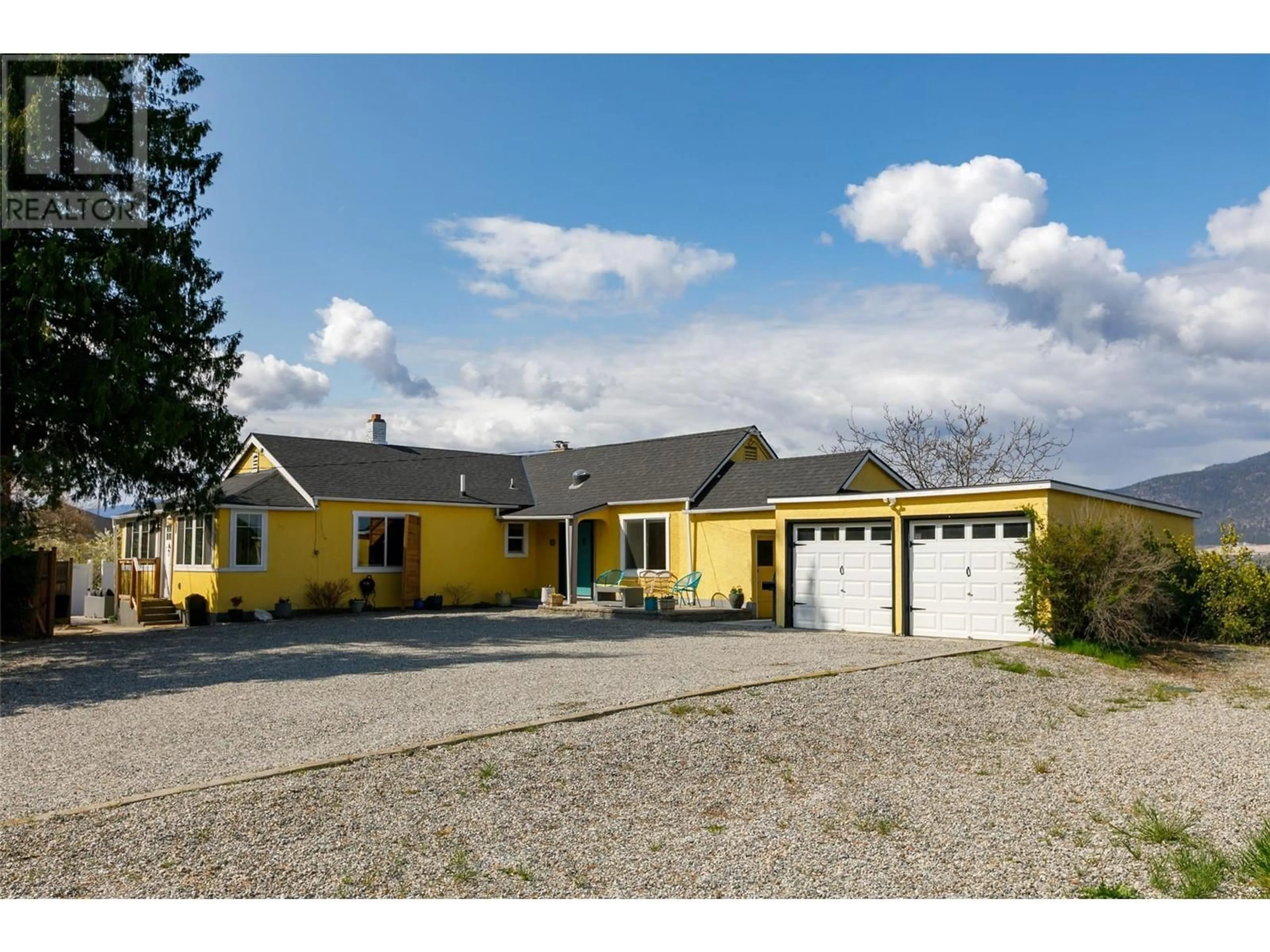 A pic from outside/outdoor area/front of a property/back of a property/a pic from drone, street for 145 UPPER BENCH ROAD NORTH, Penticton British Columbia V2A8T2