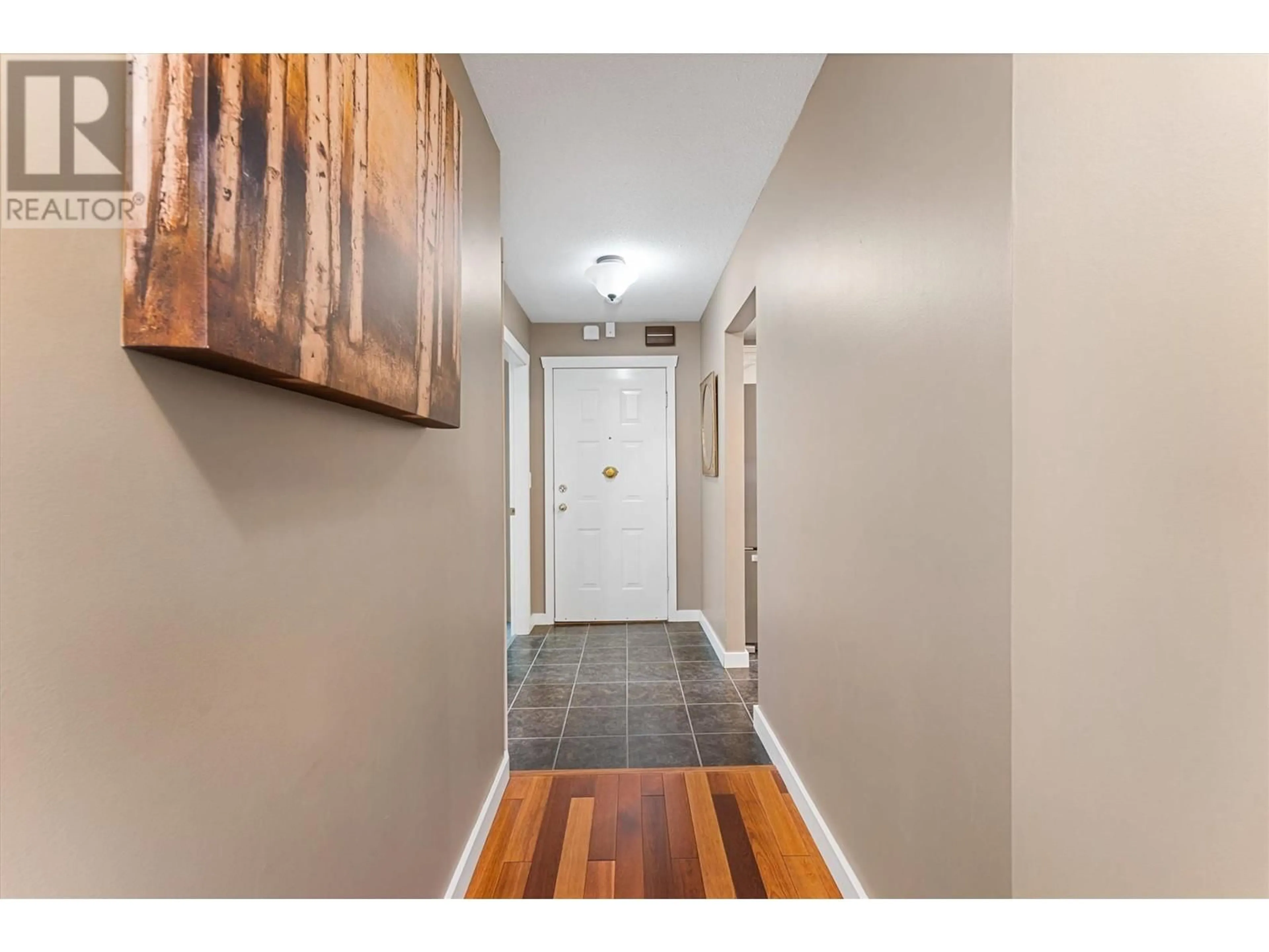 Indoor entryway for 107 - 1170 BROOKSIDE AVENUE, Kelowna British Columbia V1Y5T4