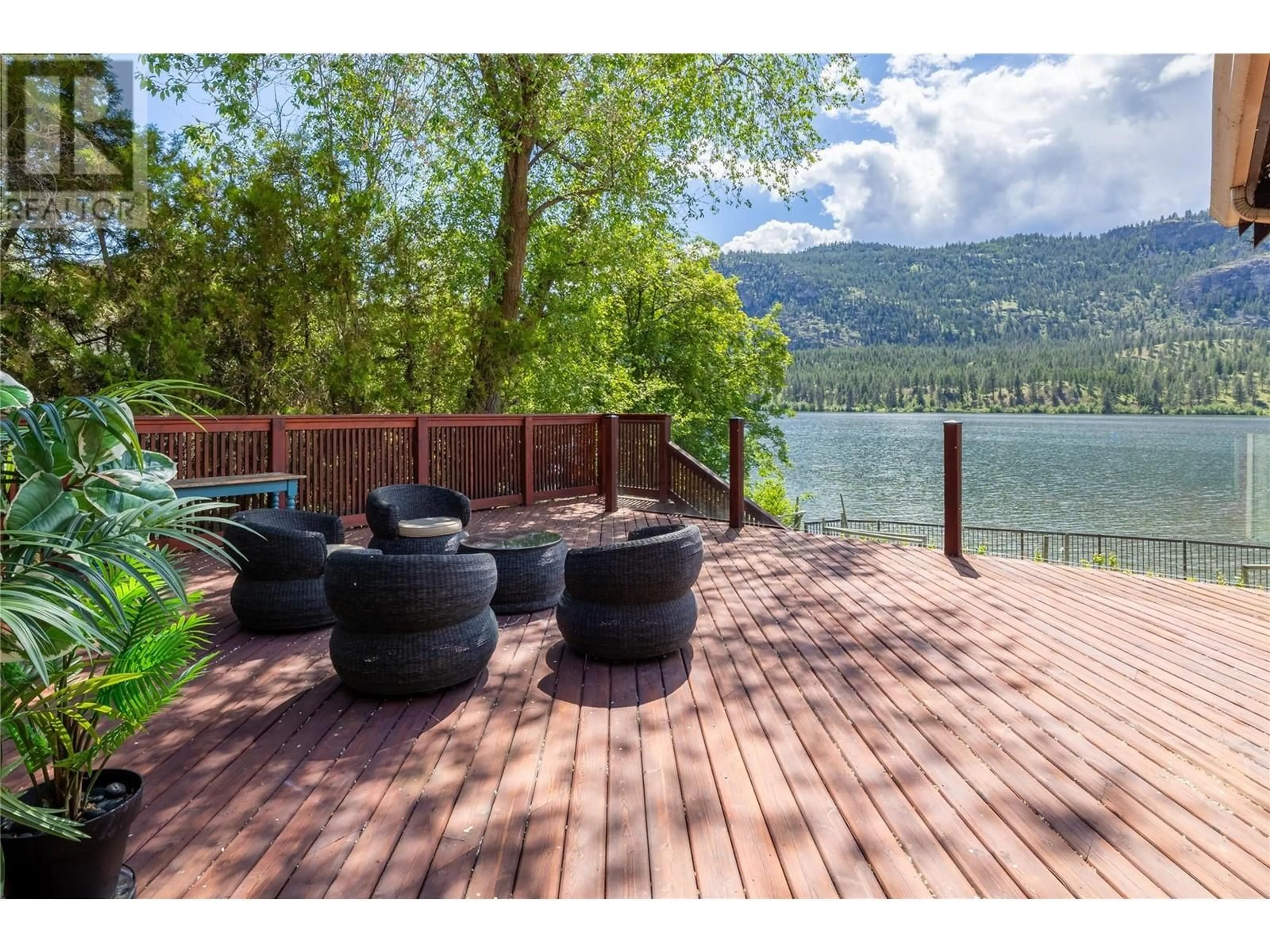 Patio, water/lake/river/ocean view for 3104 VASEUX LAKE CRESCENT, Okanagan Falls British Columbia V0H1R2
