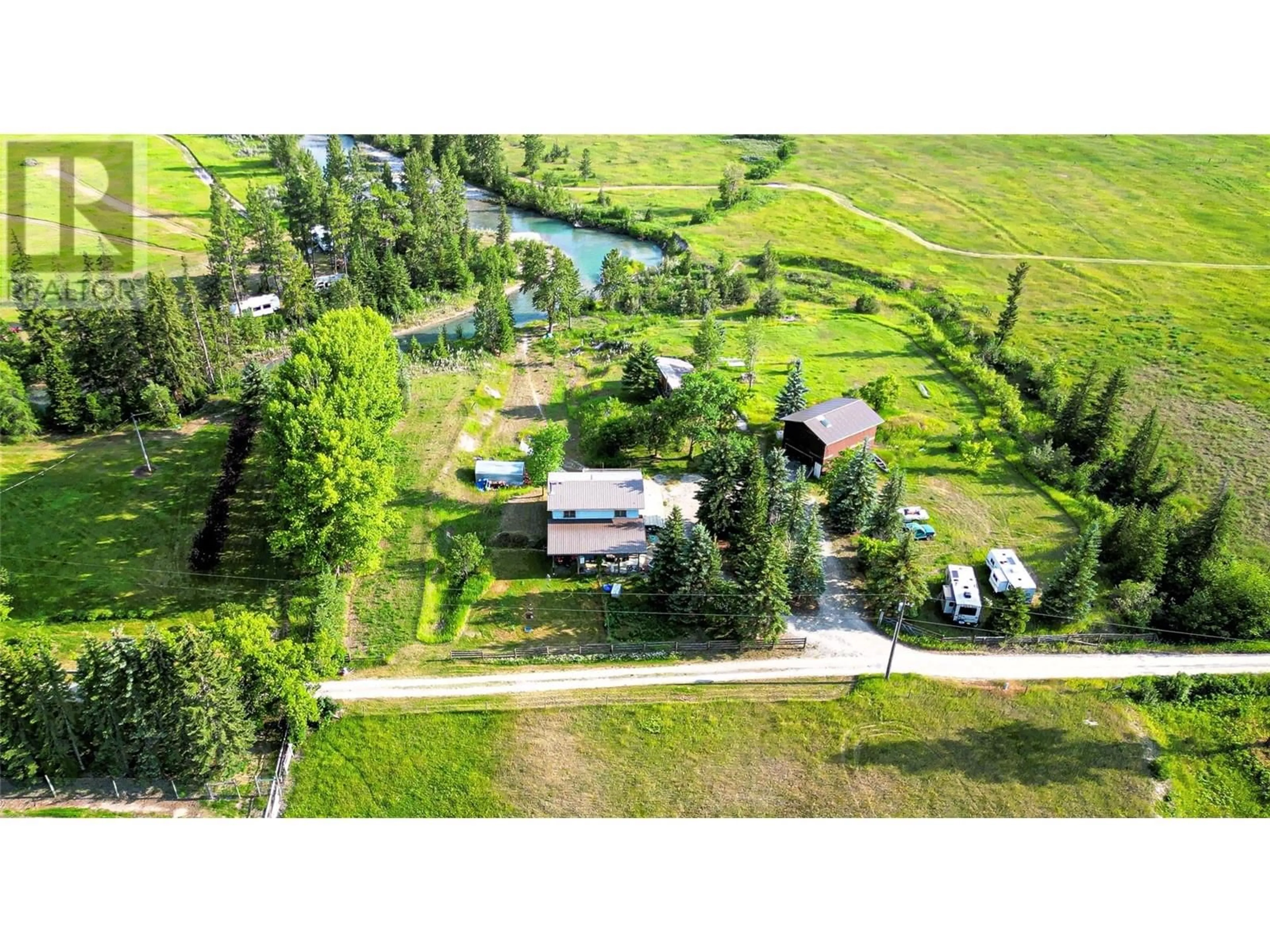 A pic from outside/outdoor area/front of a property/back of a property/a pic from drone, unknown for 3560 ISLAND POND ROAD, Skookumchuck British Columbia V0B2E0