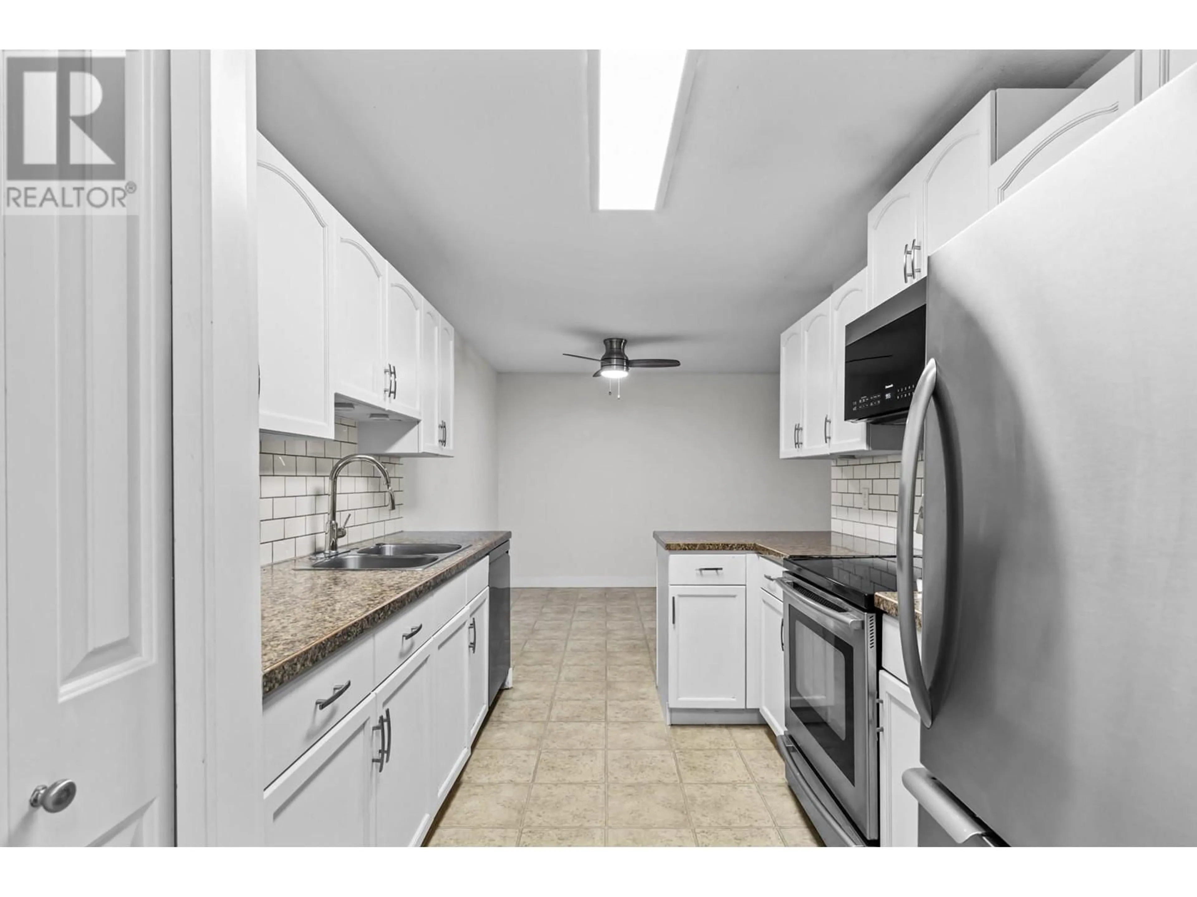 Standard kitchen, unknown for 263 - 3854 GORDON DRIVE, Kelowna British Columbia V1W3G5
