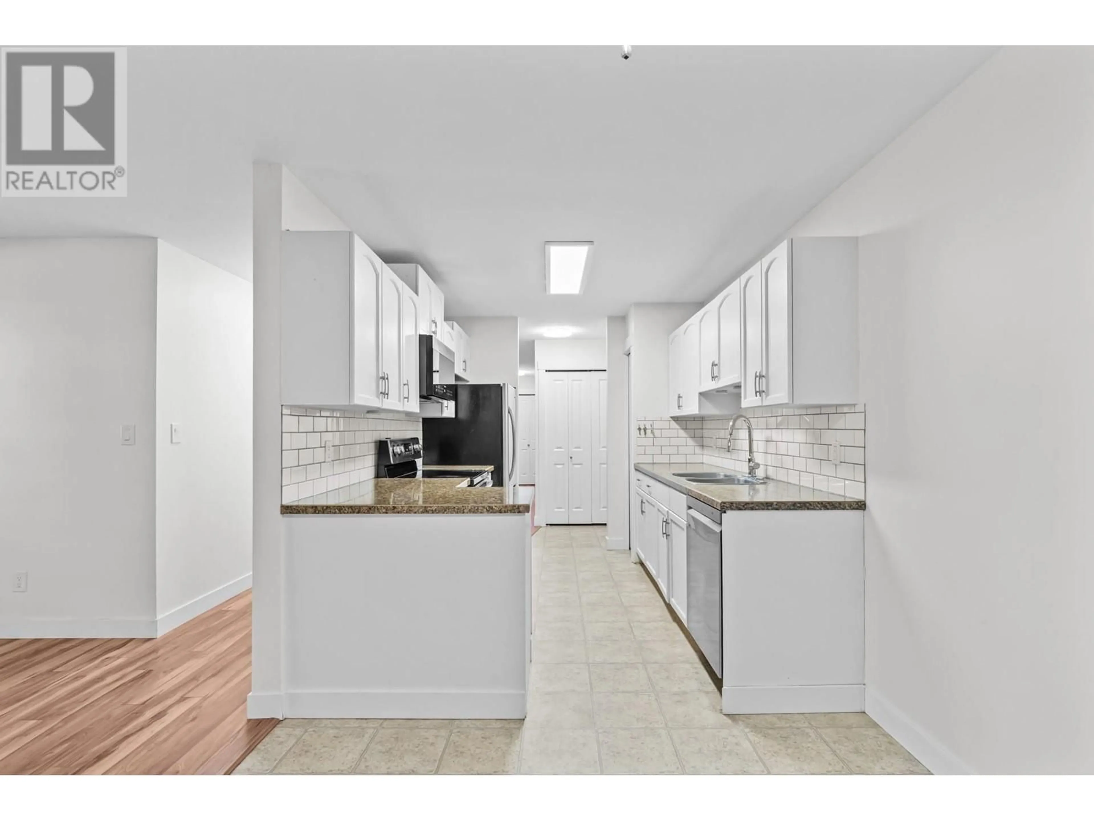 Standard kitchen, ceramic/tile floor for 263 - 3854 GORDON DRIVE, Kelowna British Columbia V1W3G5