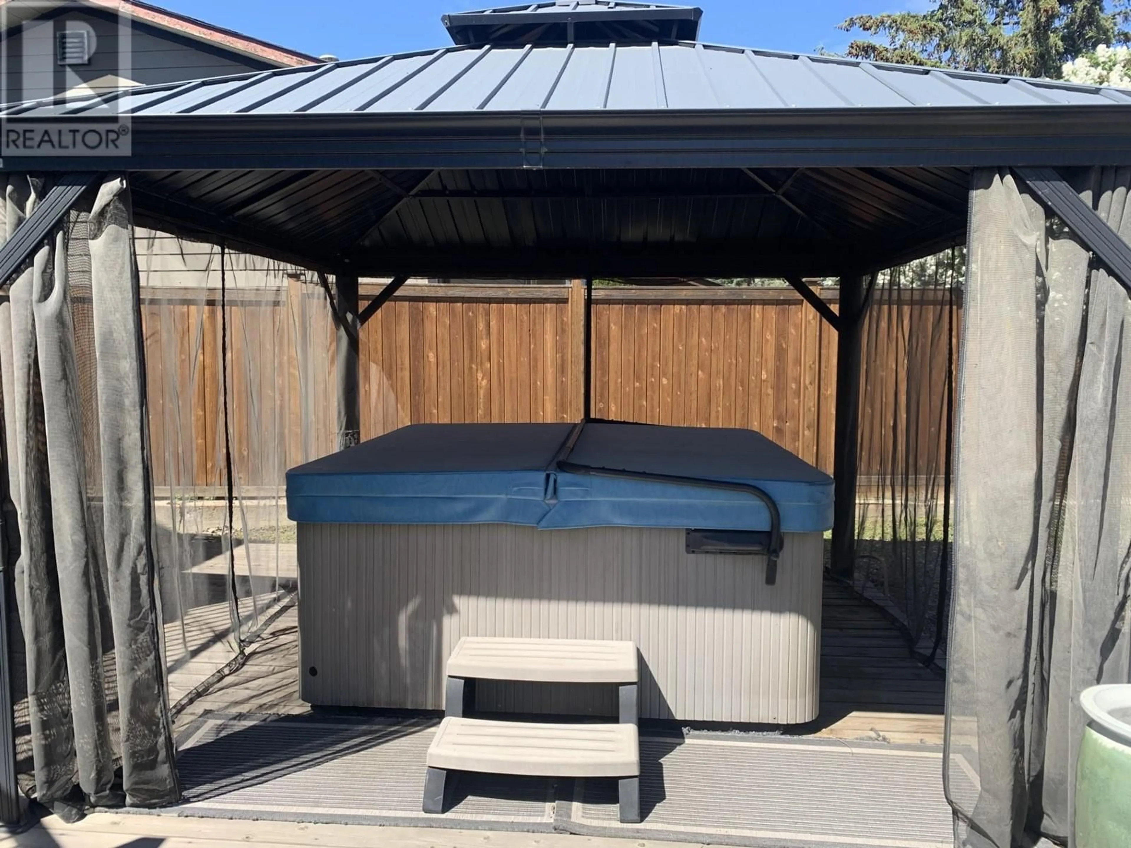 Patio, unknown for 667 CAMBRIDGE CRESCENT, Kamloops British Columbia V2B5B7