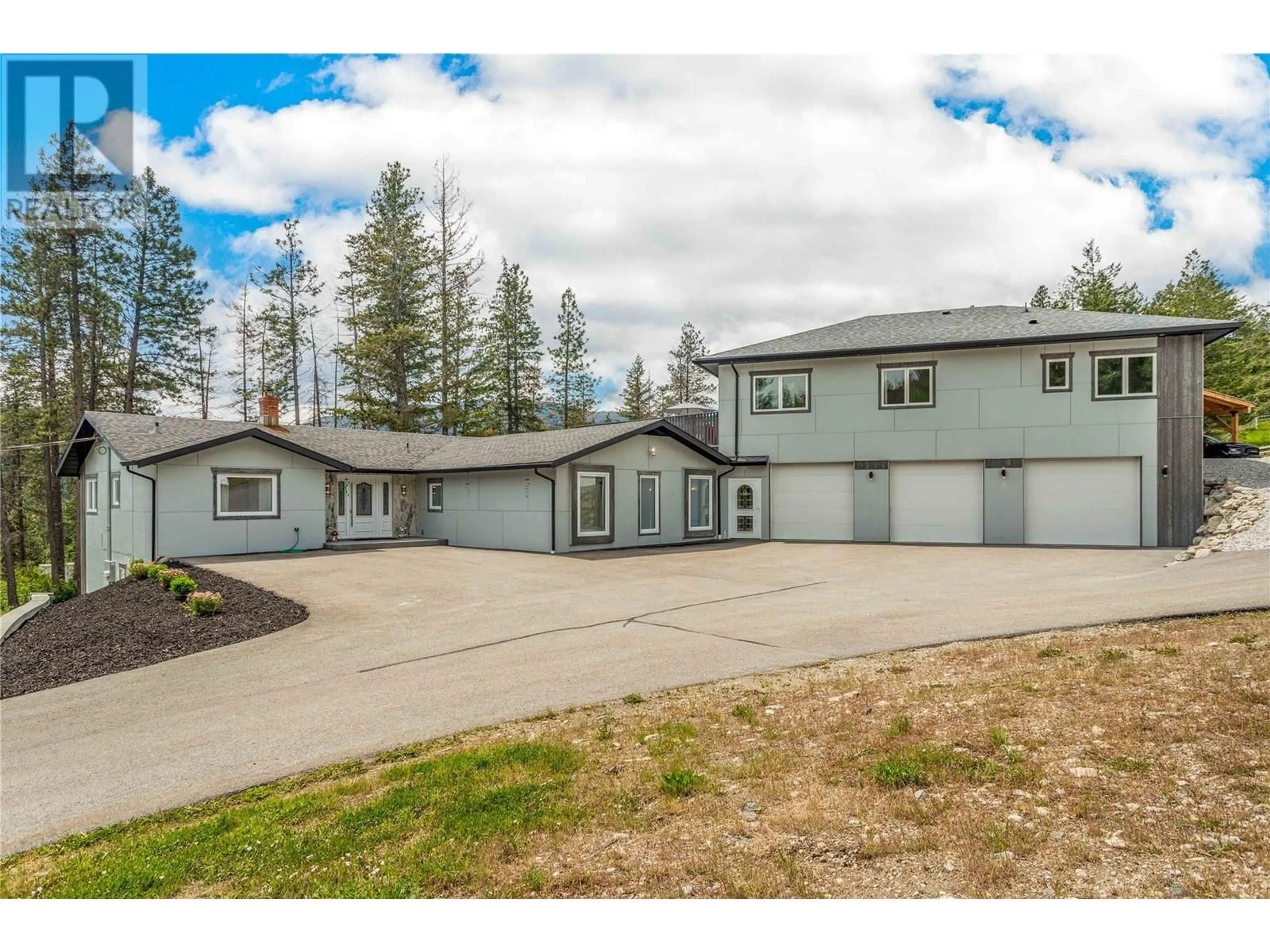A pic from outside/outdoor area/front of a property/back of a property/a pic from drone, unknown for 5308 LAW STREET, Peachland British Columbia V0H1X8
