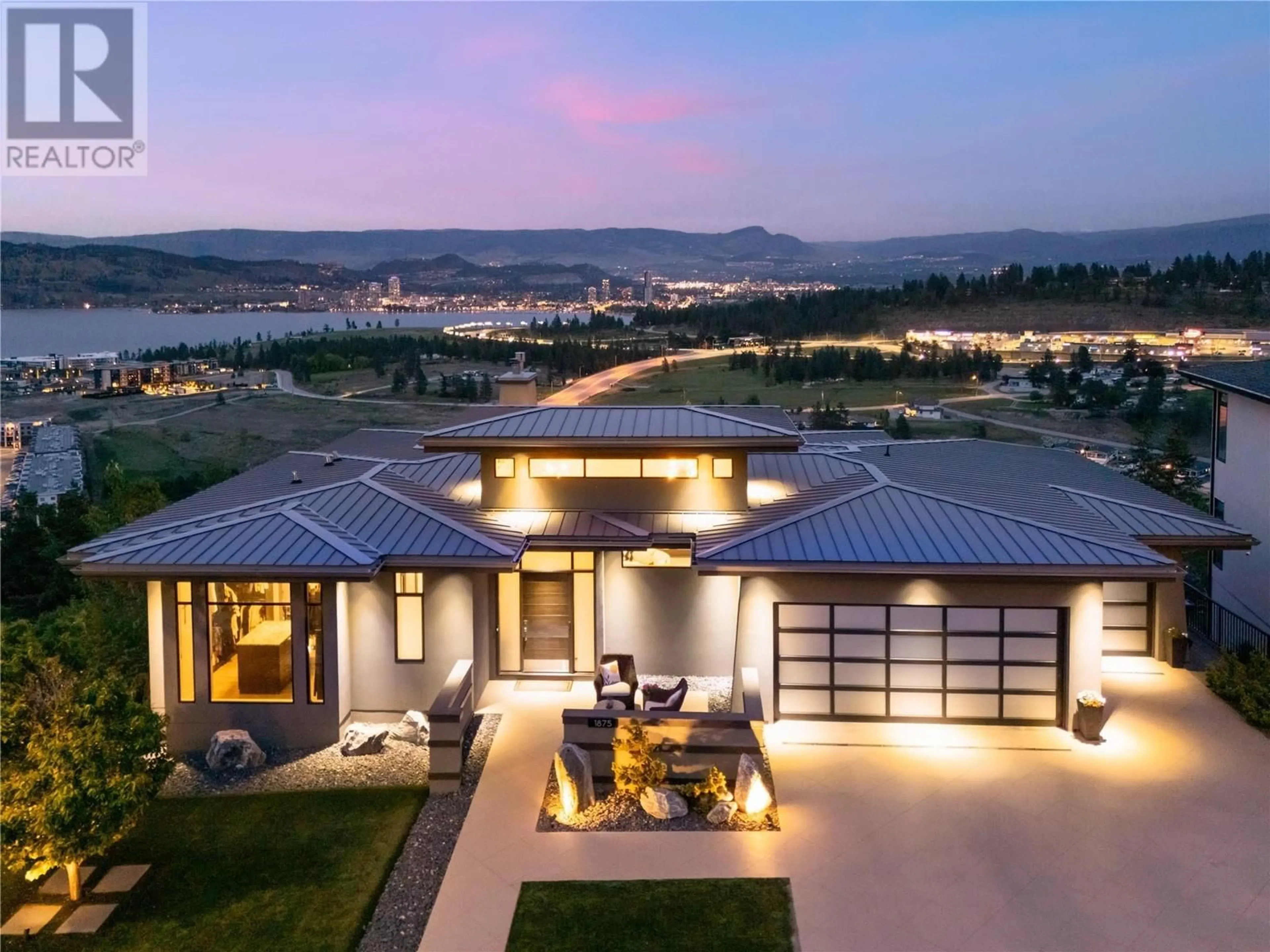 Home with vinyl exterior material, mountain view for 1875 SCOTT CRESCENT, West Kelowna British Columbia V1Z4B8