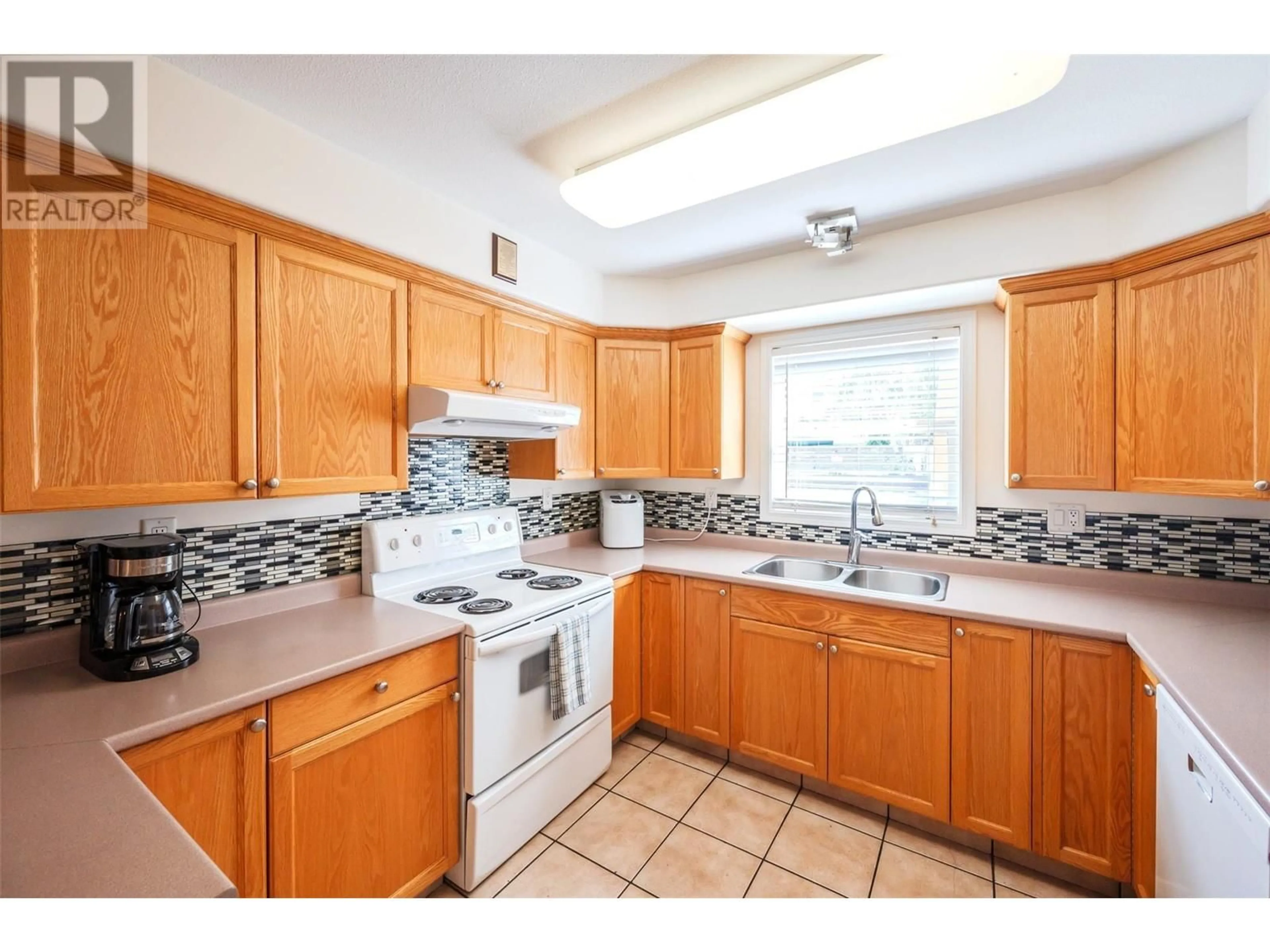 Standard kitchen, unknown for 116 - 9307 62ND AVENUE, Osoyoos British Columbia V0H1V1