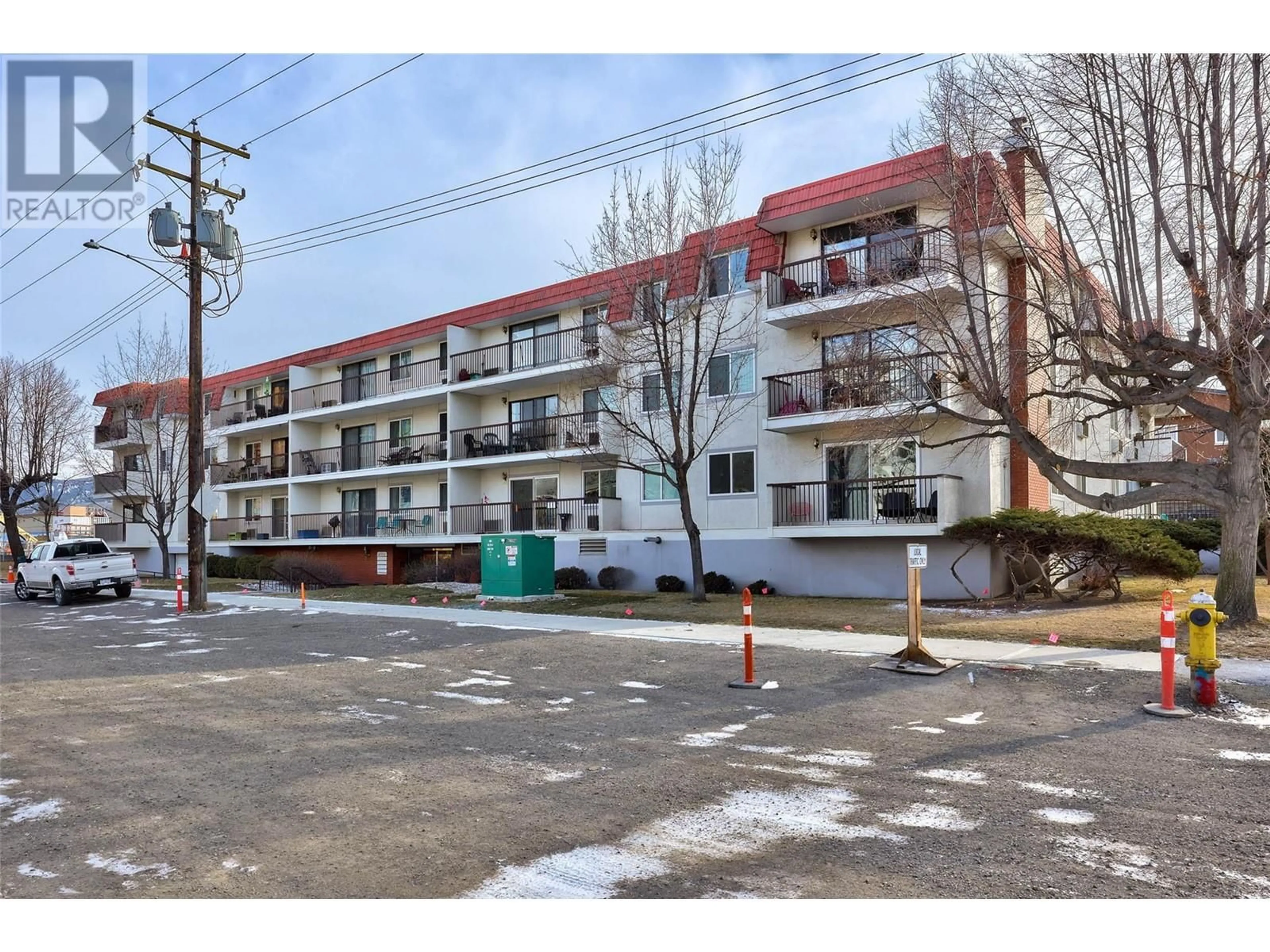 Patio, street for 102 - 411 NICOLA STREET, Kamloops British Columbia V2C2P7