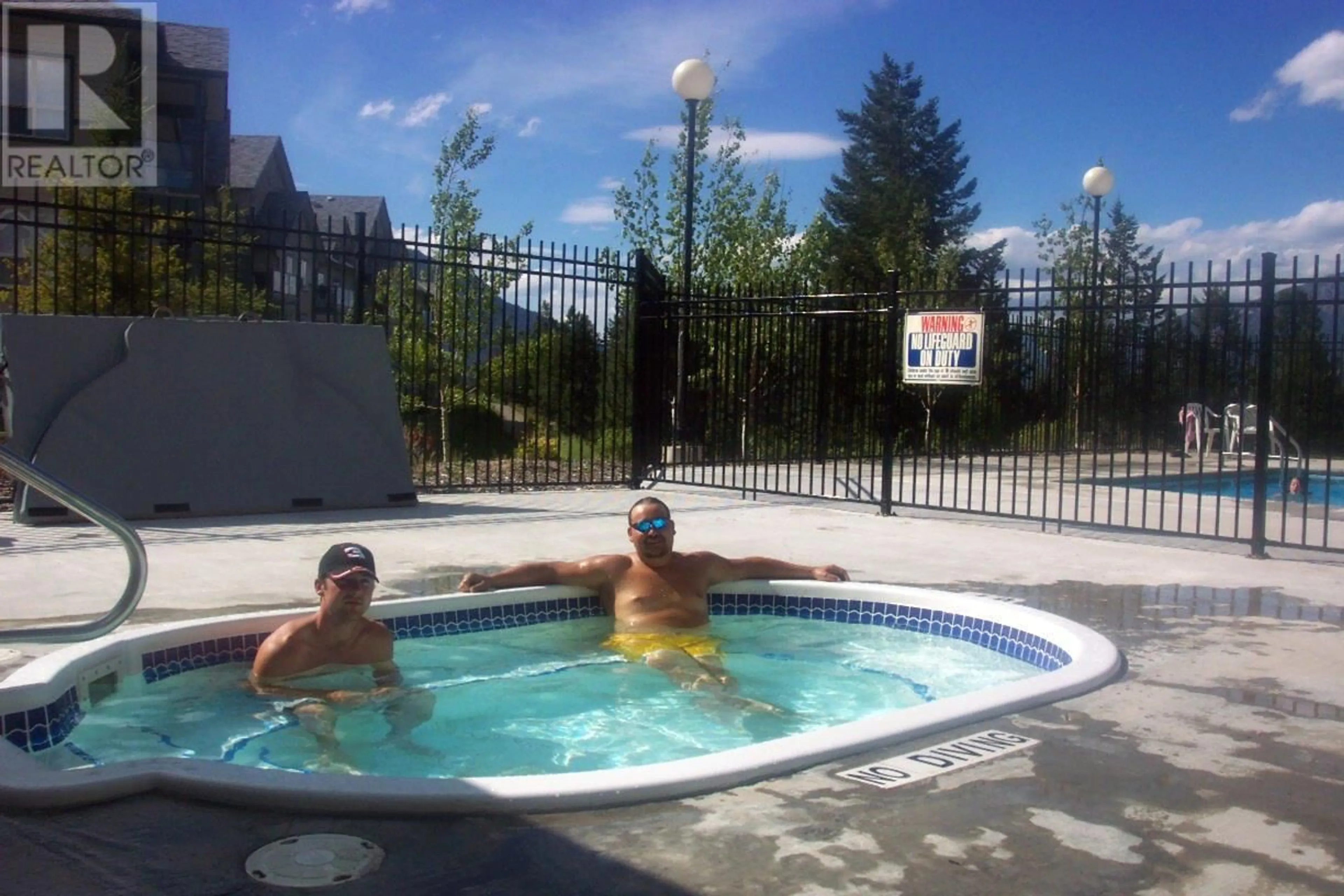Pool for 312 - 4767 FORSTERS LANDING, Radium Hot Springs British Columbia V0A1M0