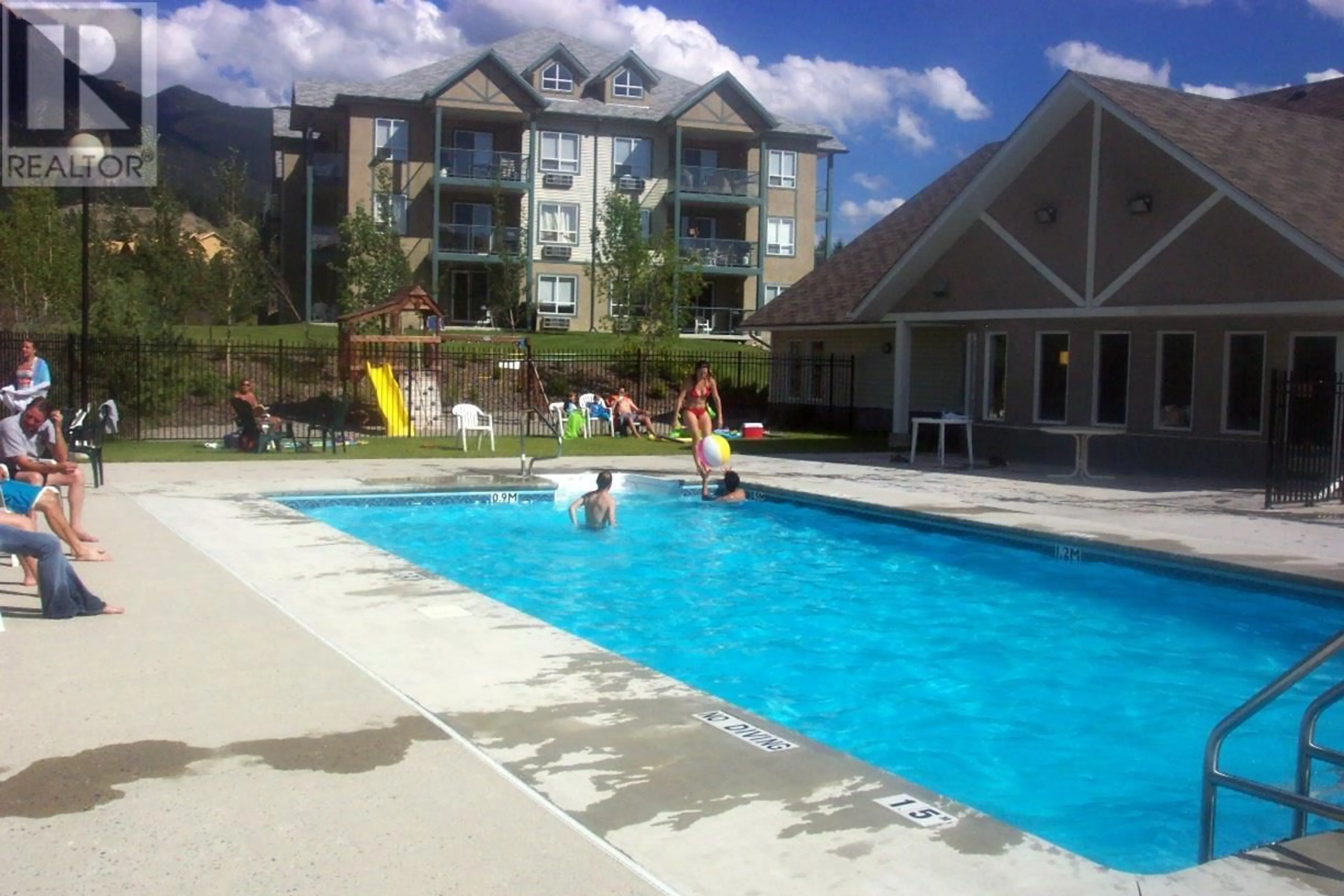 Pool for 312 - 4767 FORSTERS LANDING, Radium Hot Springs British Columbia V0A1M0