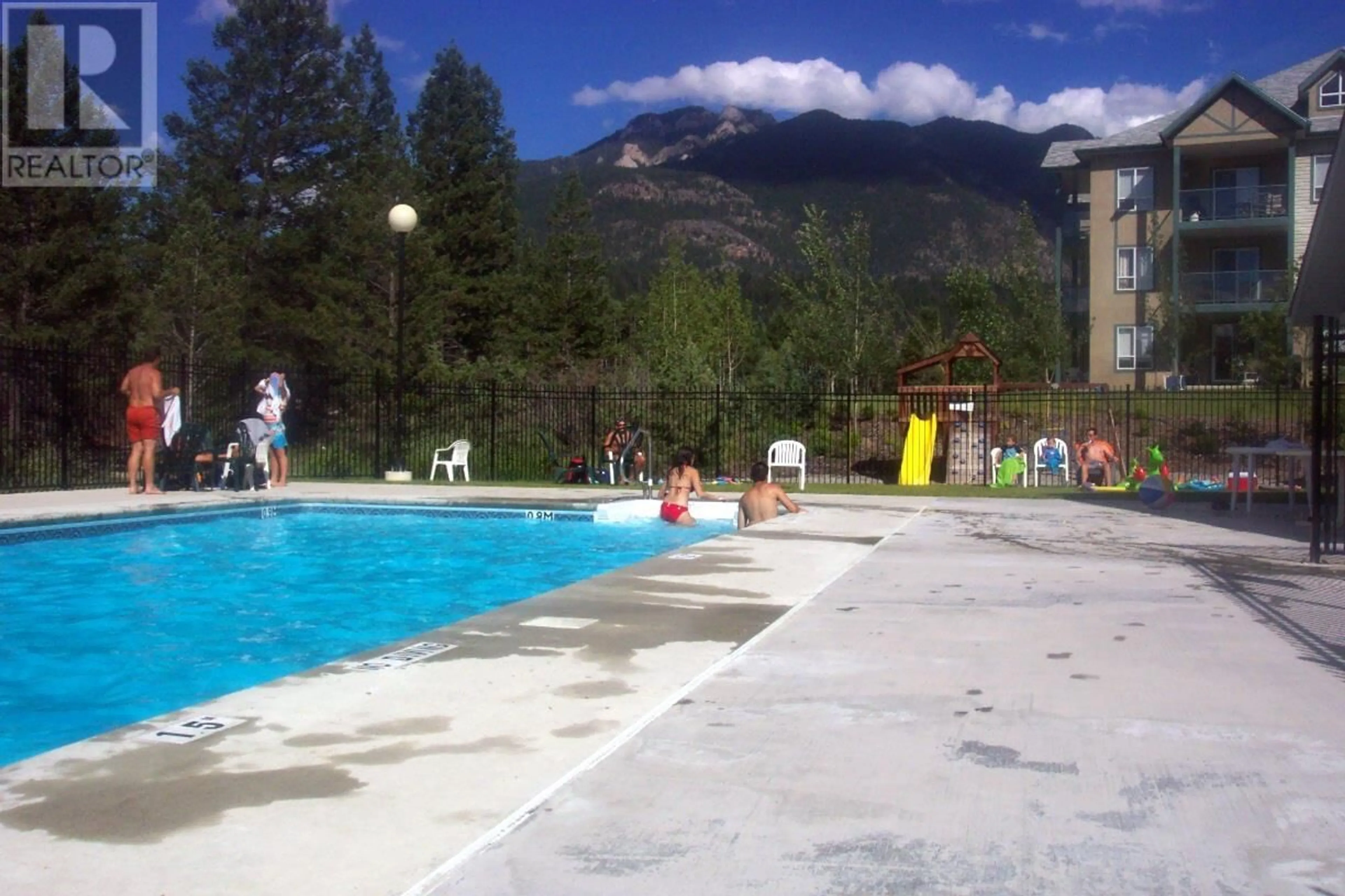 Pool for 312 - 4767 FORSTERS LANDING, Radium Hot Springs British Columbia V0A1M0