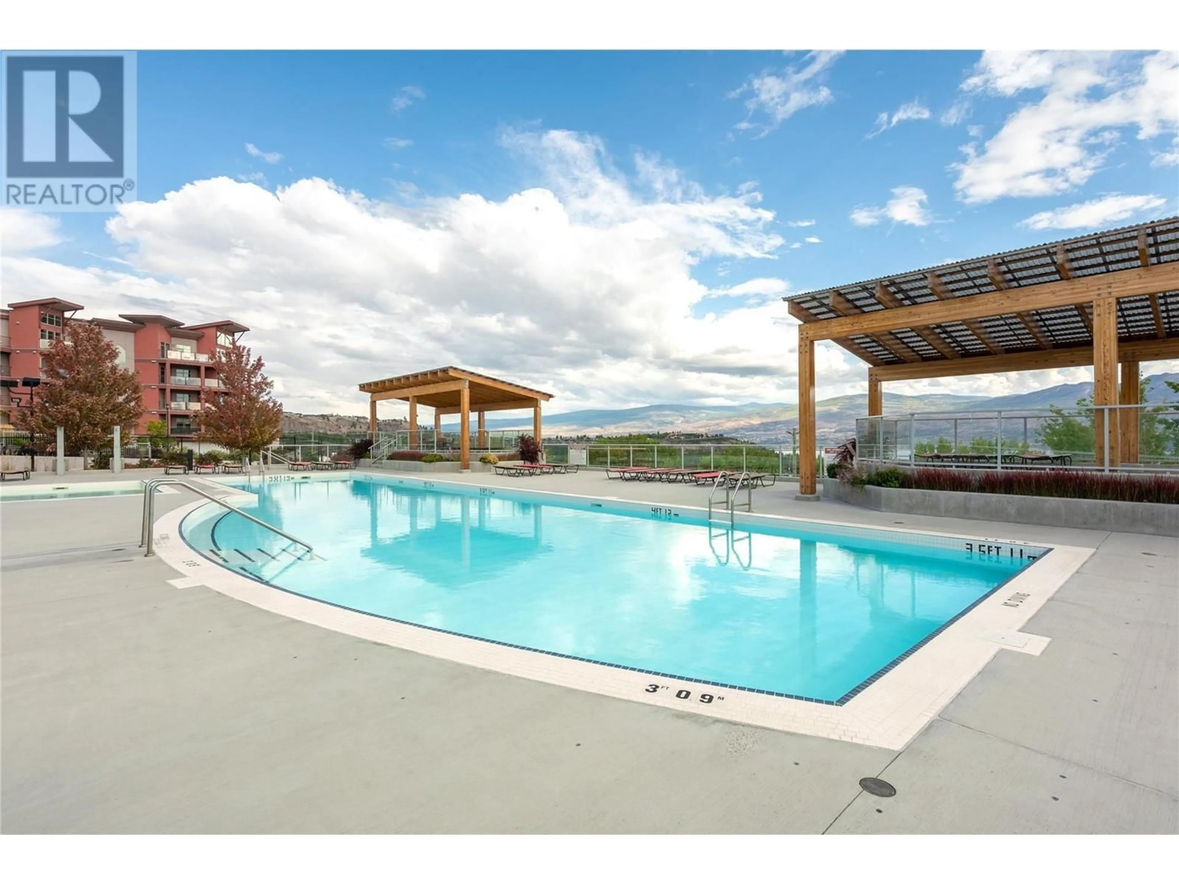 Pool for 410 - 3220 SKYVIEW LANE, West Kelowna British Columbia V4T3J4