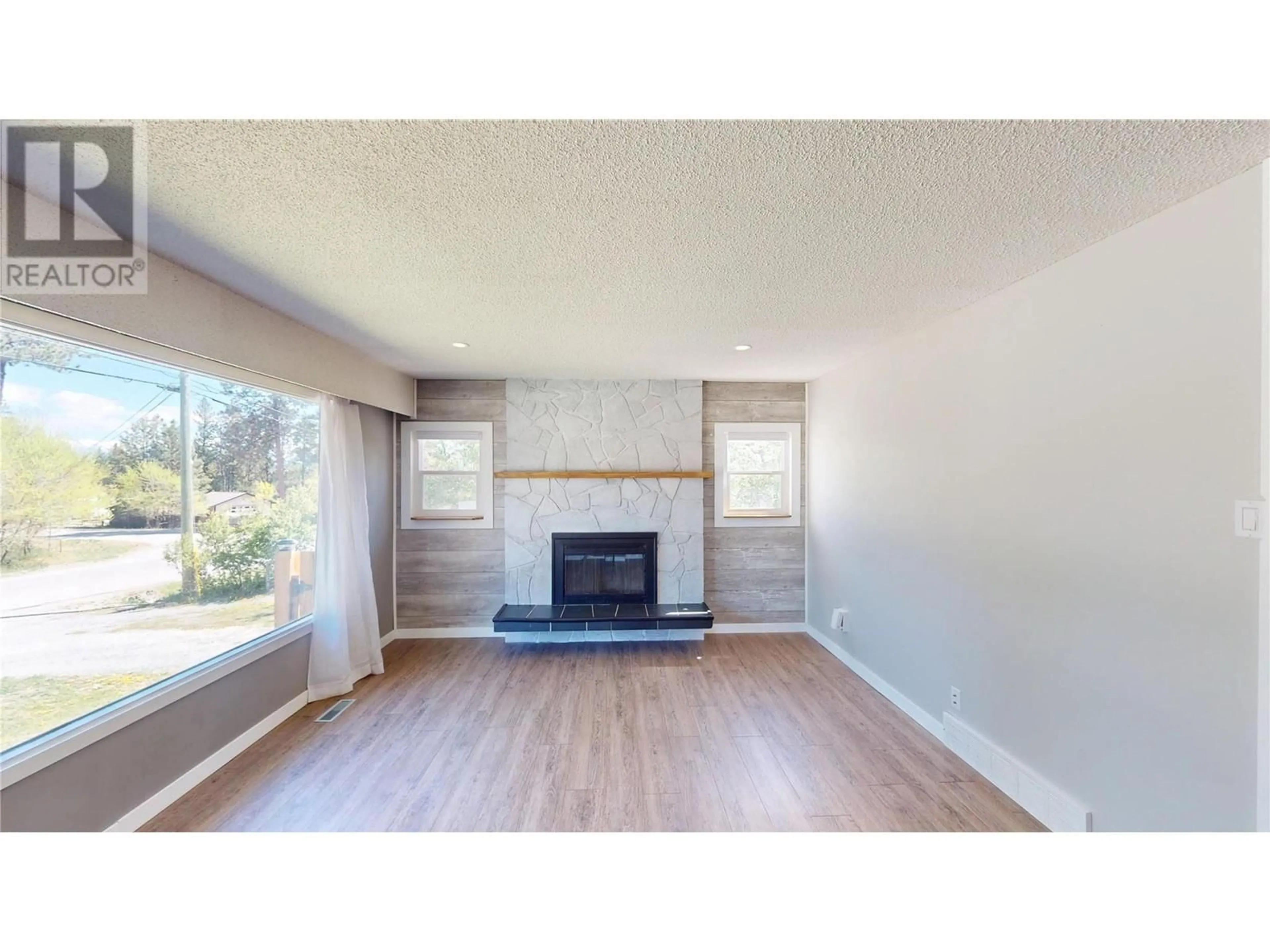 A pic of a room for 533 WOODLAND DRIVE NORTHWEST, Cranbrook British Columbia V1C6V2