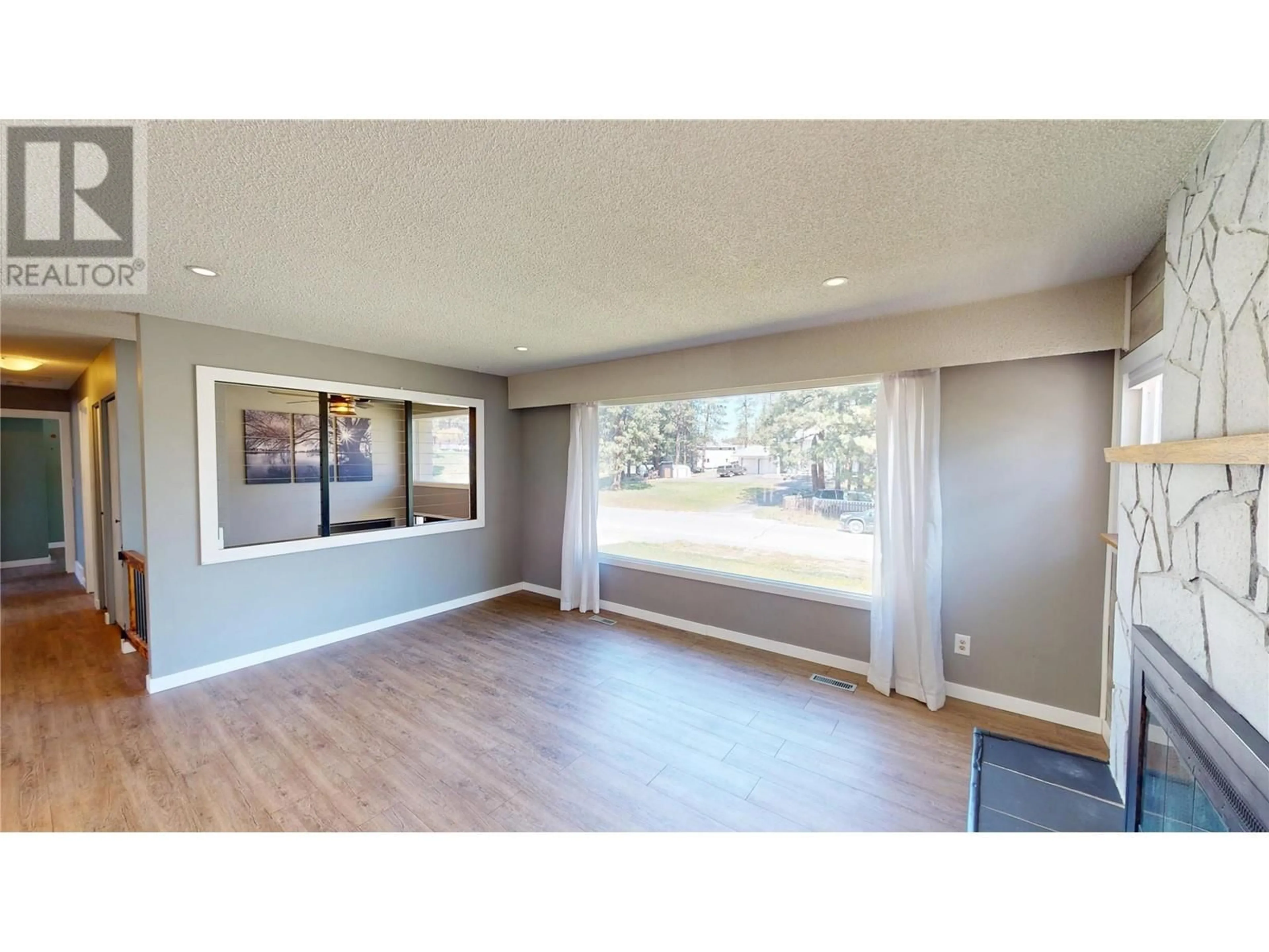 A pic of a room for 533 WOODLAND DRIVE NORTHWEST, Cranbrook British Columbia V1C6V2