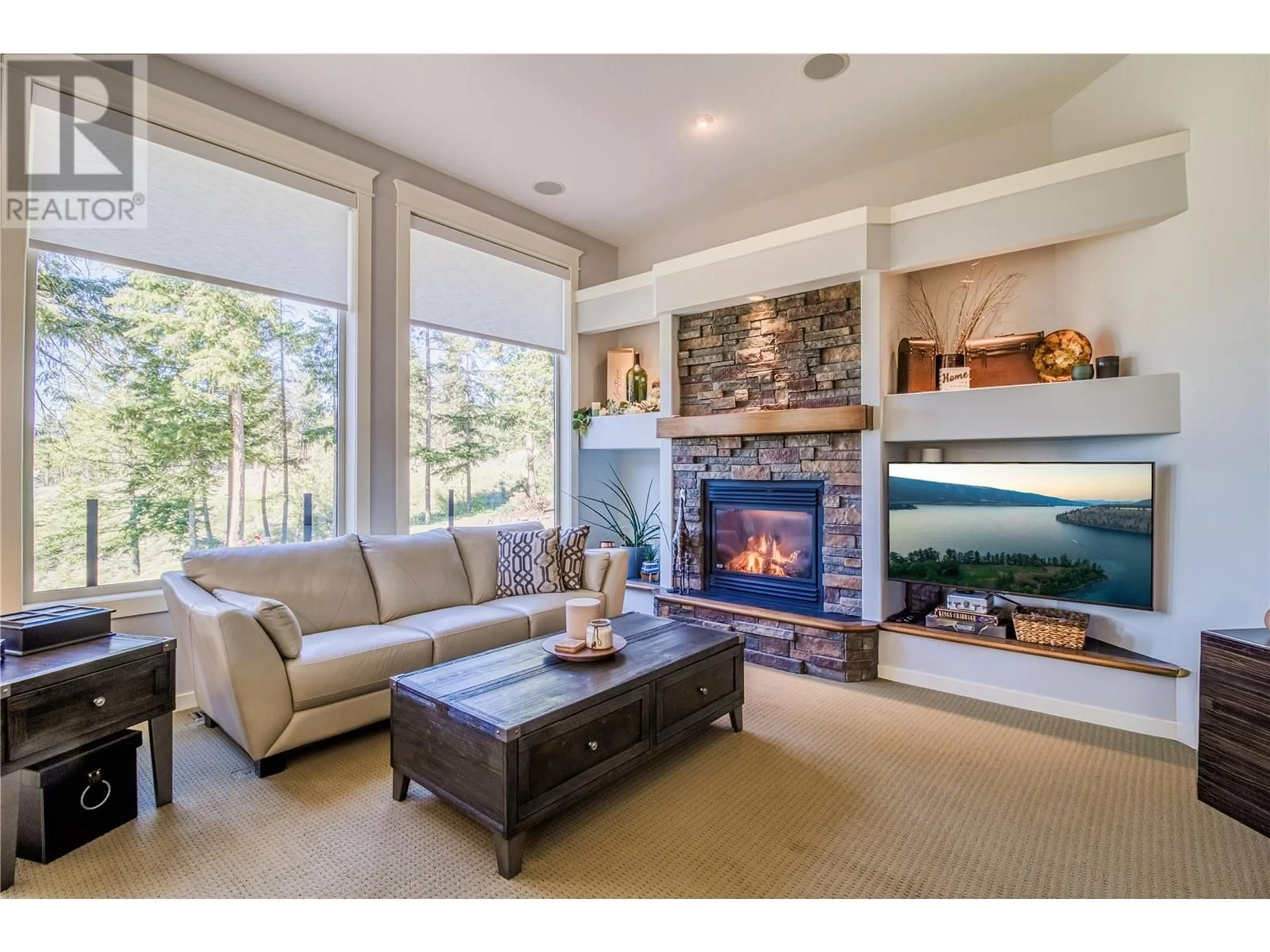 Living room with furniture, unknown for 70 - 10726 NIGHTHAWK ROAD, Lake Country British Columbia V4V2K7