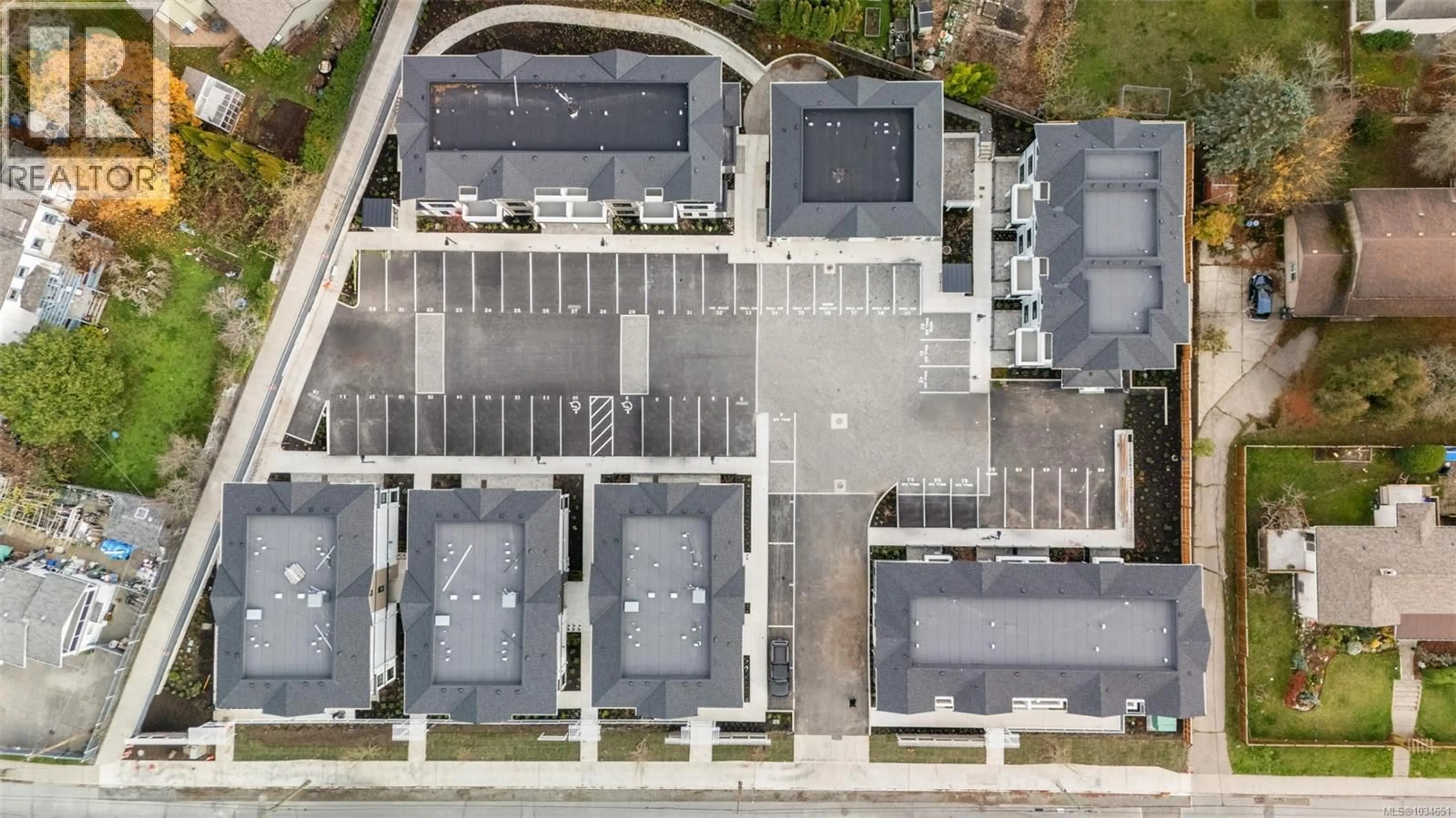 A pic from outside/outdoor area/front of a property/back of a property/a pic from drone, street for 4201 - 4201 TYNDALL AVENUE, Saanich British Columbia V8N0C4