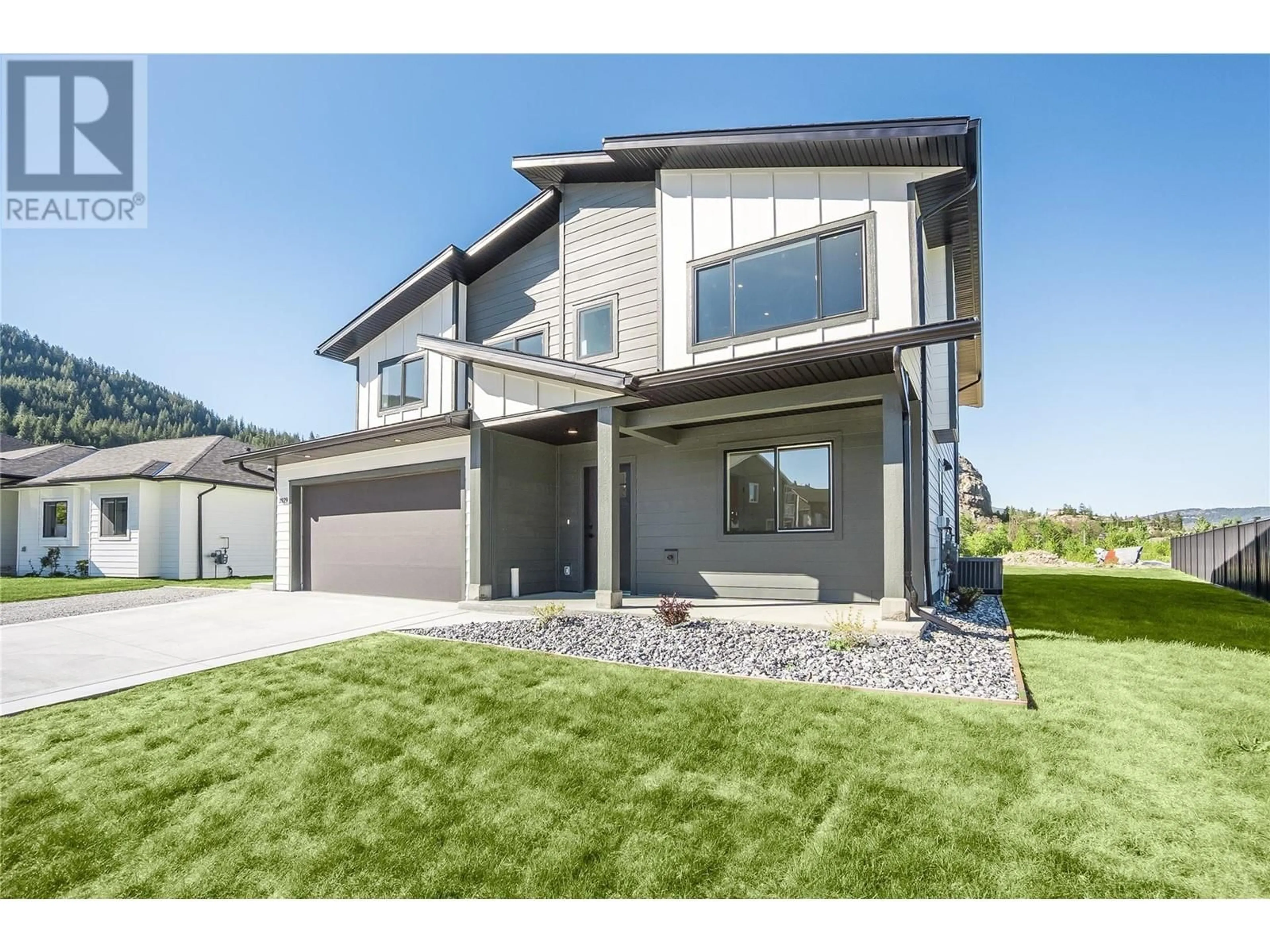 Home with brick exterior material, street for 3929 GRANDVIEW DRIVE, Castlegar British Columbia V1N4X9