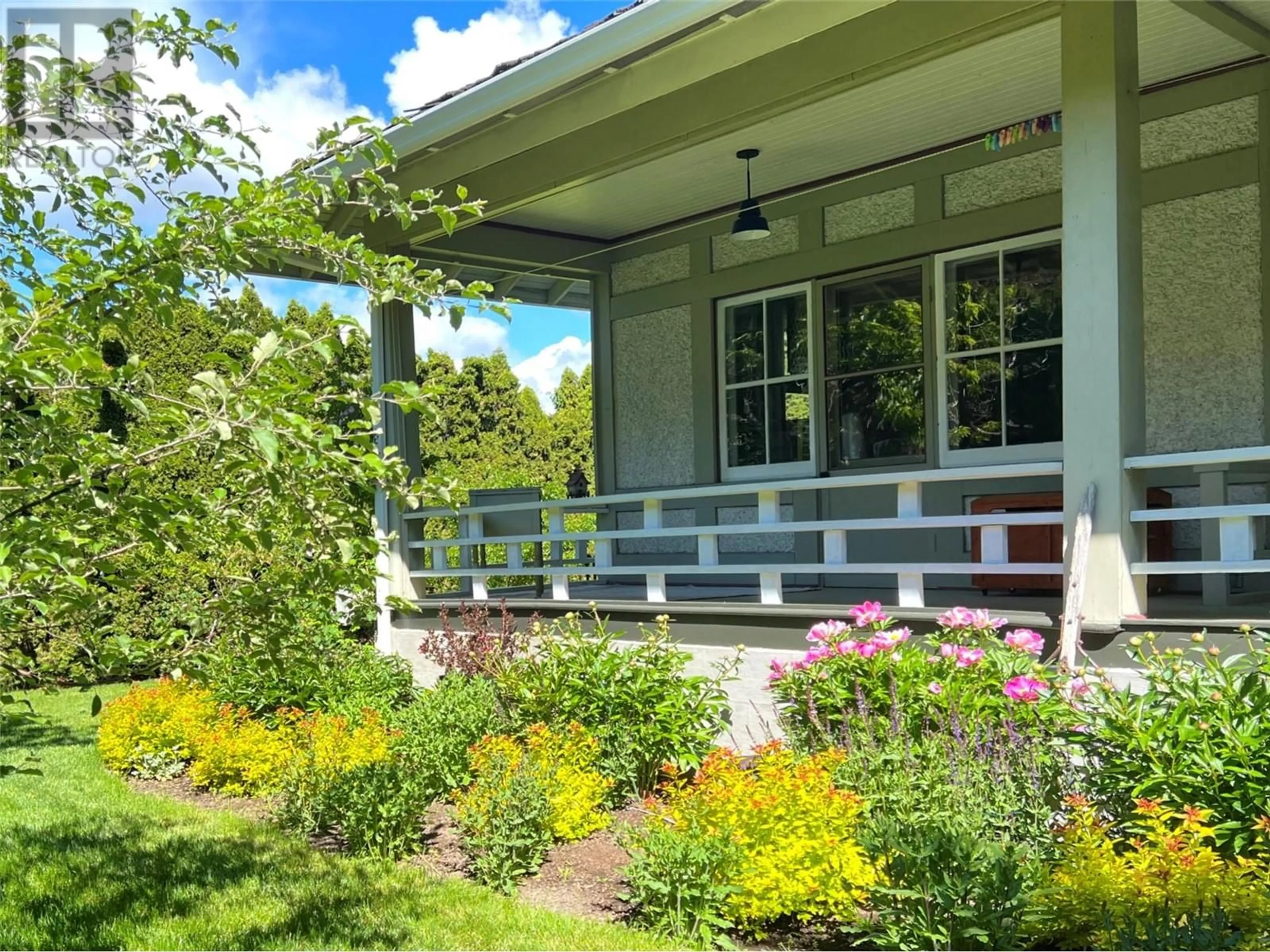 Patio, street for 3502 23 STREET, Vernon British Columbia V1T9C6