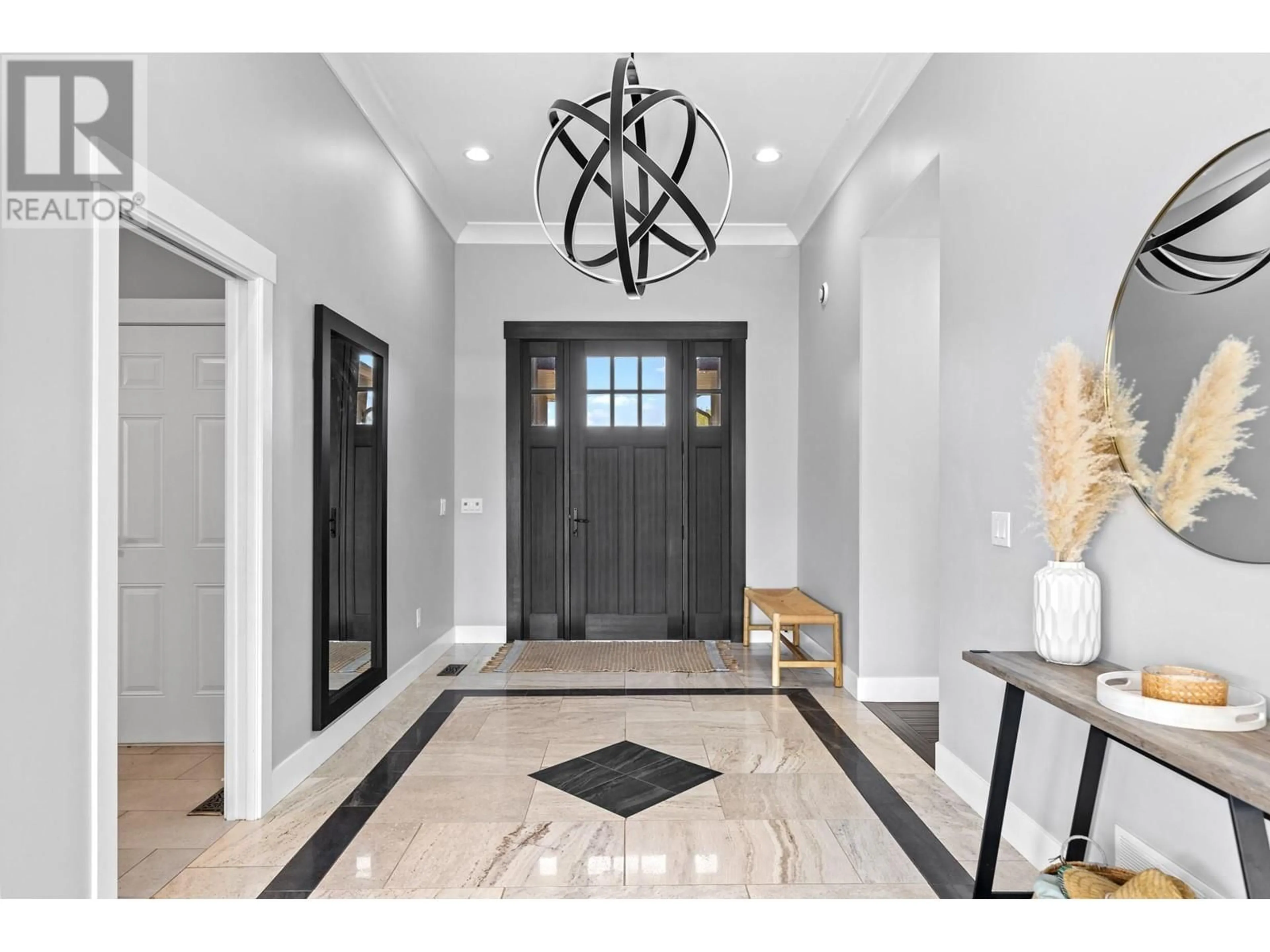 Indoor entryway for 3965 MILFORD ROAD, West Kelowna British Columbia V4T1X2