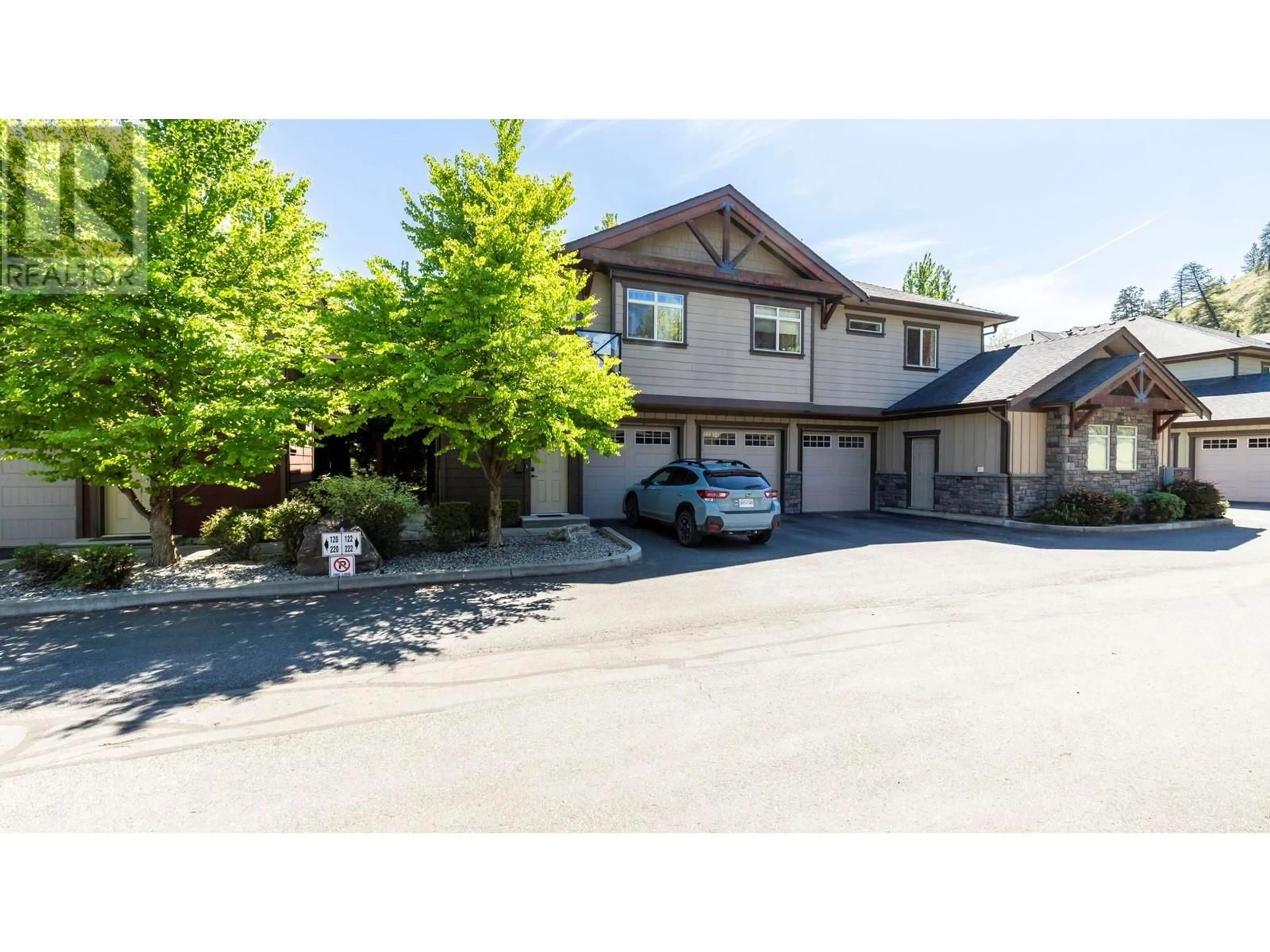 A pic from outside/outdoor area/front of a property/back of a property/a pic from drone, street for 122 - 511 YATES ROAD, Kelowna British Columbia V1V2X2