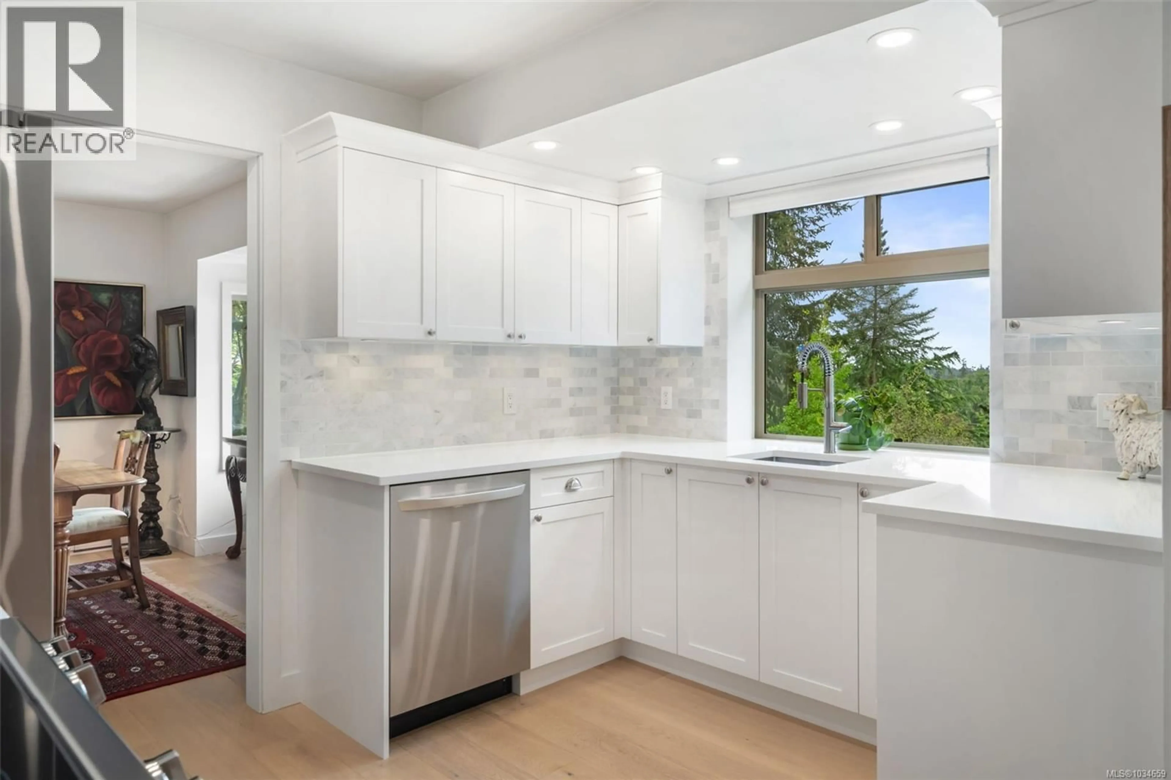 Open concept kitchen, ceramic/tile floor for 11007 CEDAR LANE, North Saanich British Columbia V8L5R1