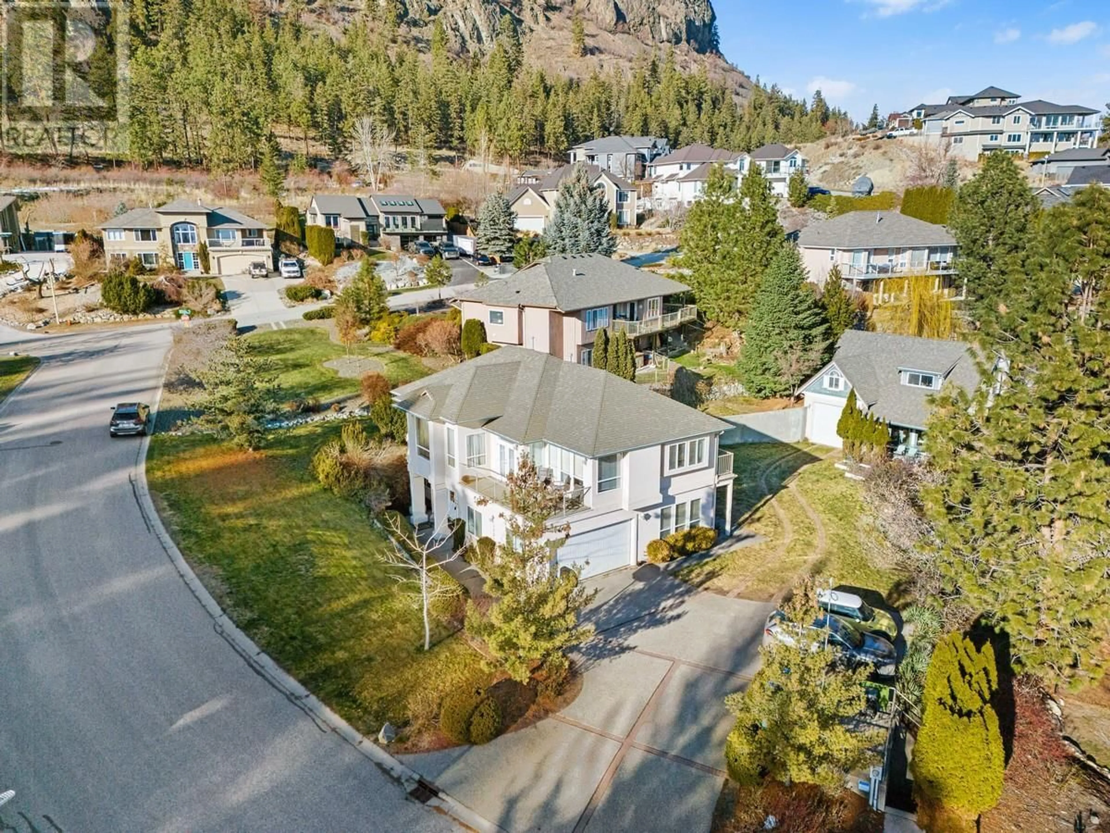 A pic from outside/outdoor area/front of a property/back of a property/a pic from drone, mountain view for 3052 LAKEVIEW COVE ROAD, West Kelowna British Columbia V1Z3P6