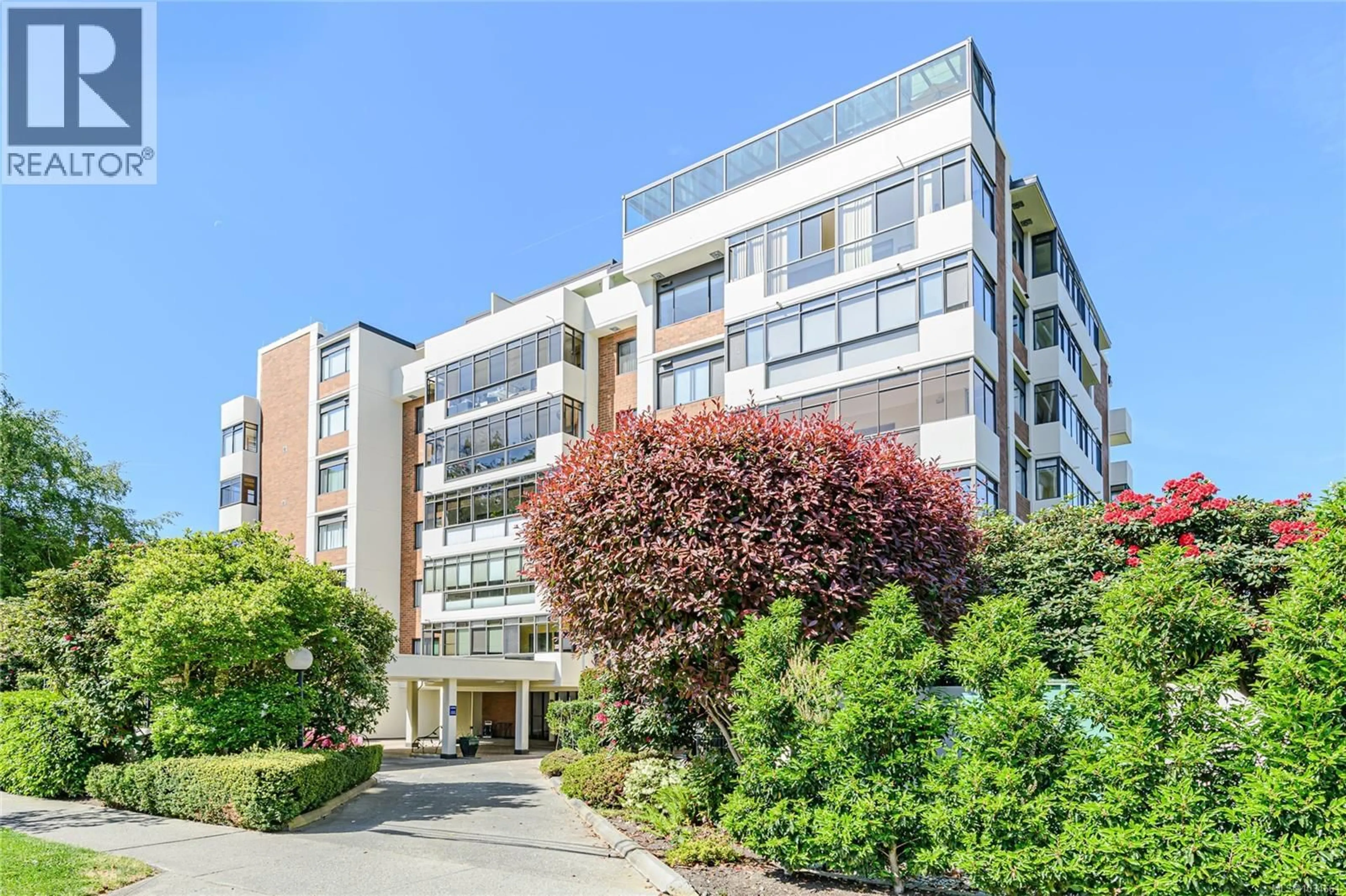 Indoor foyer for 506 - 420 LINDEN AVENUE, Victoria British Columbia V8V4G3