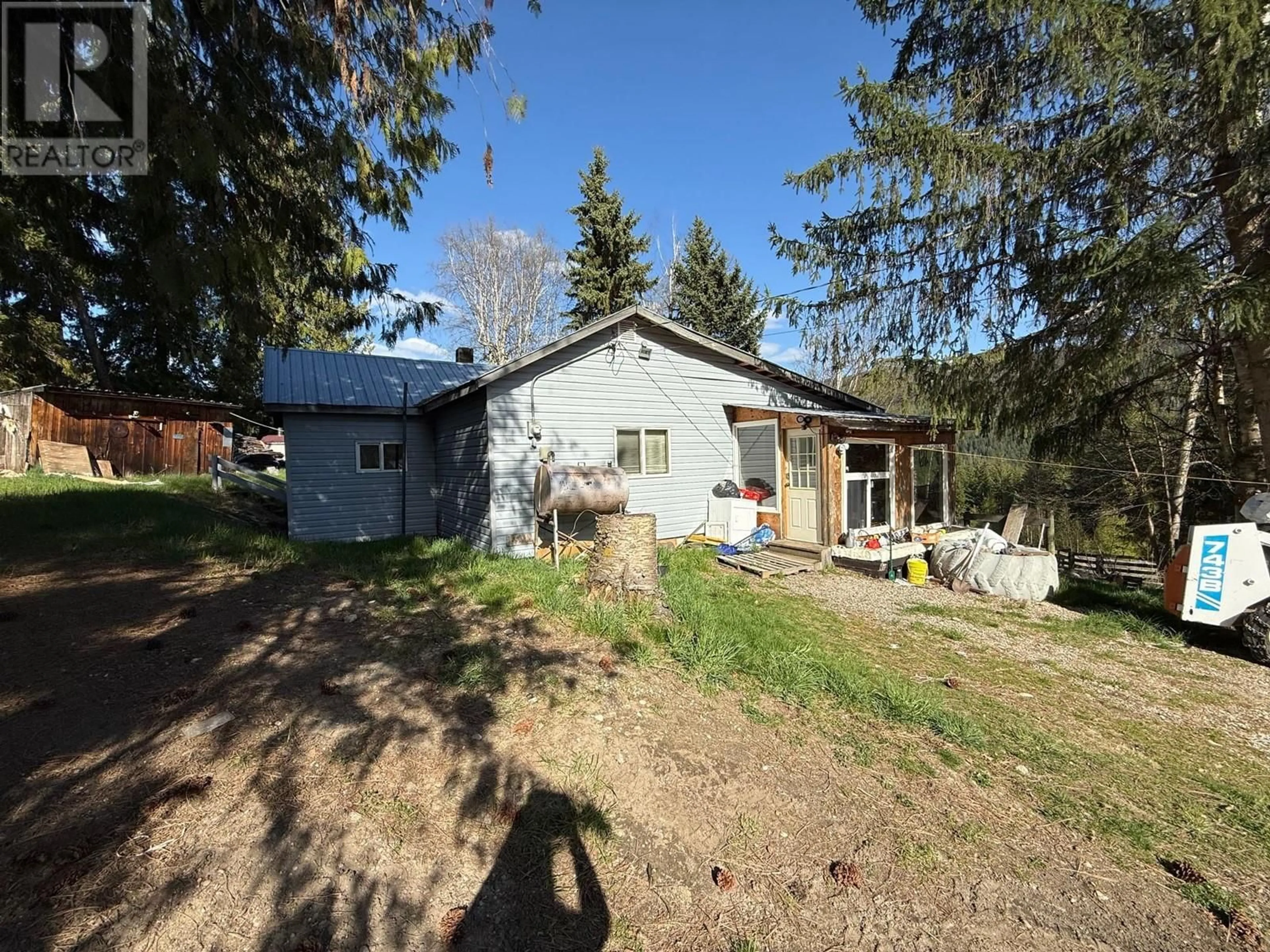 A pic from outside/outdoor area/front of a property/back of a property/a pic from drone, unknown for 3437 YELLOWHEAD HIGHWAY, Vavenby British Columbia V0E3A0