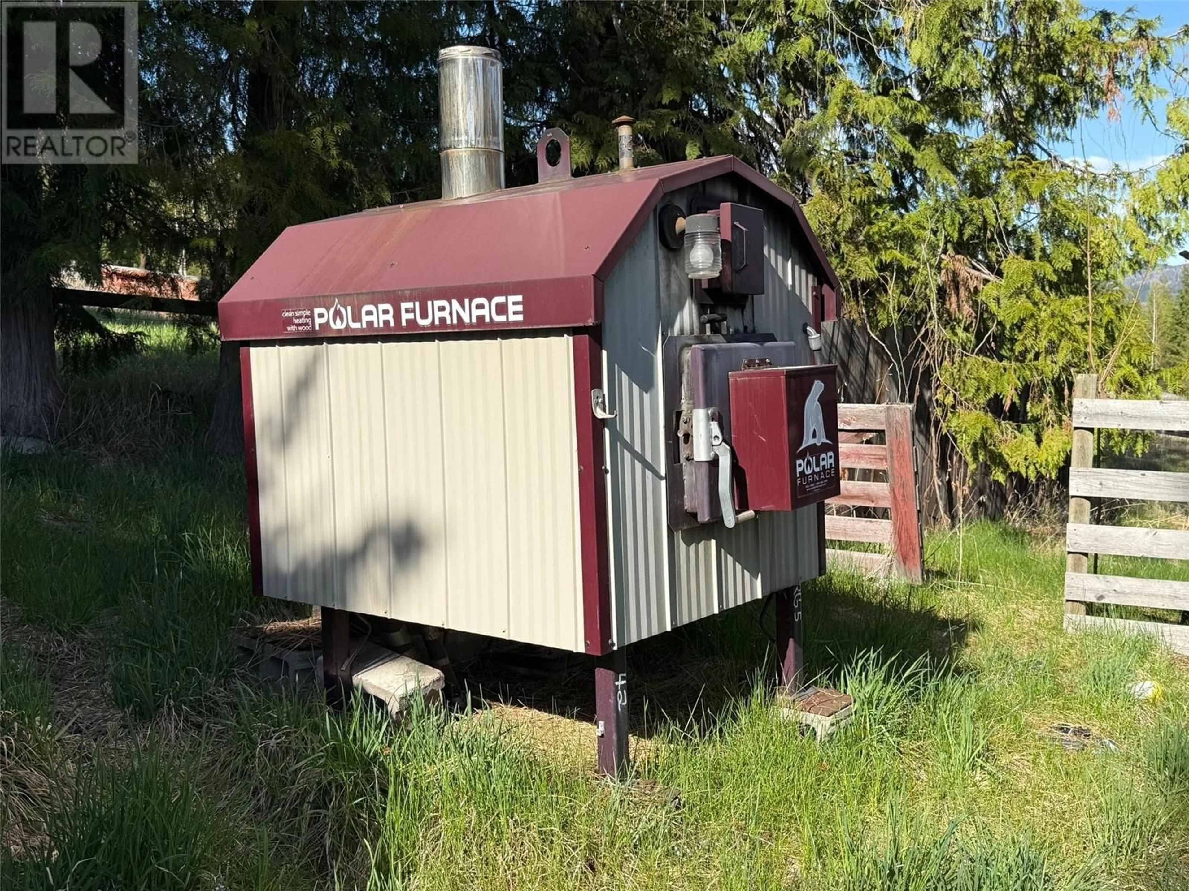 Shed for 3437 YELLOWHEAD HIGHWAY, Vavenby British Columbia V0E3A0