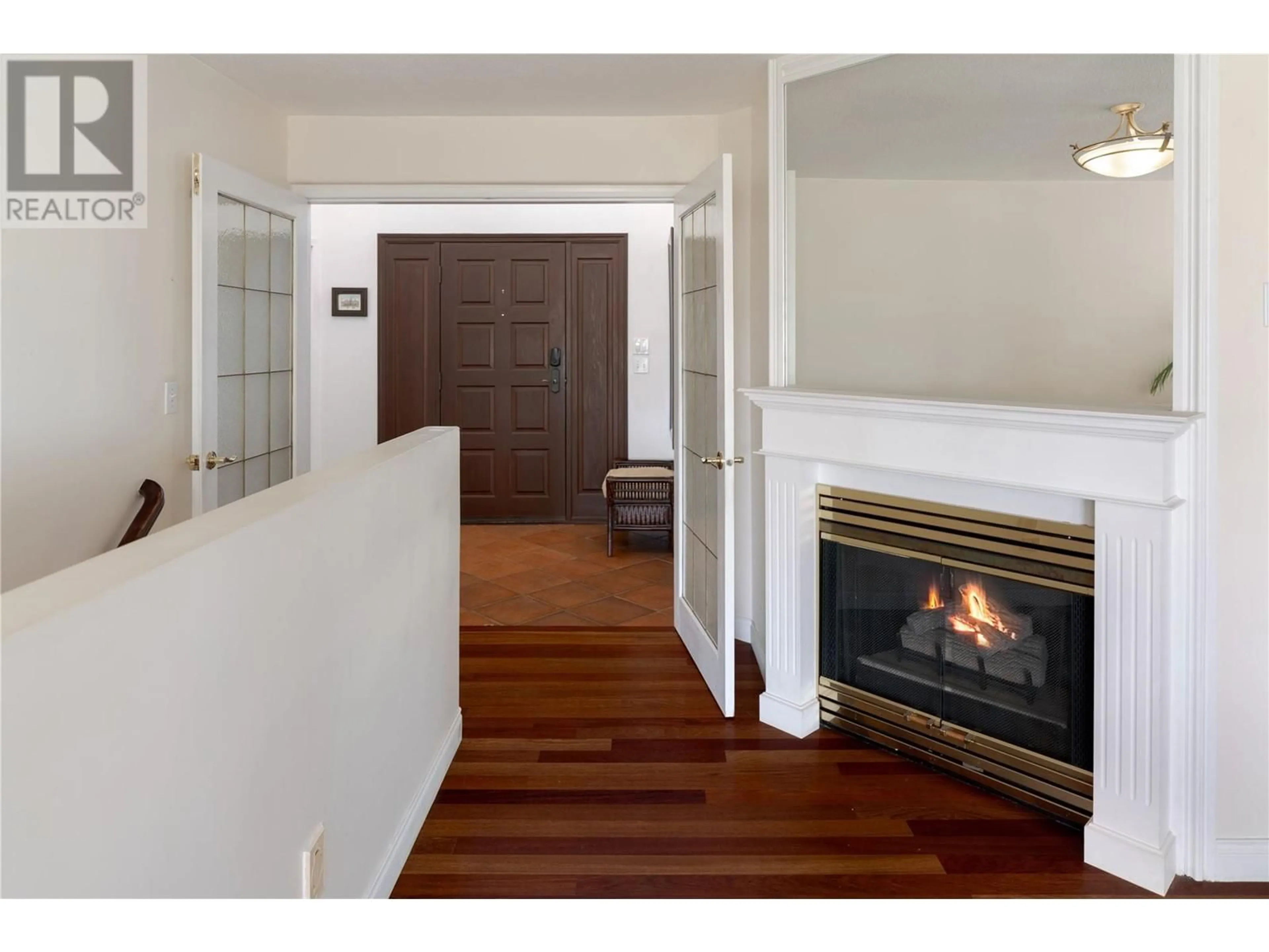 Indoor entryway for 740 ROYAL PINE DRIVE, Kelowna British Columbia V1Y9G2