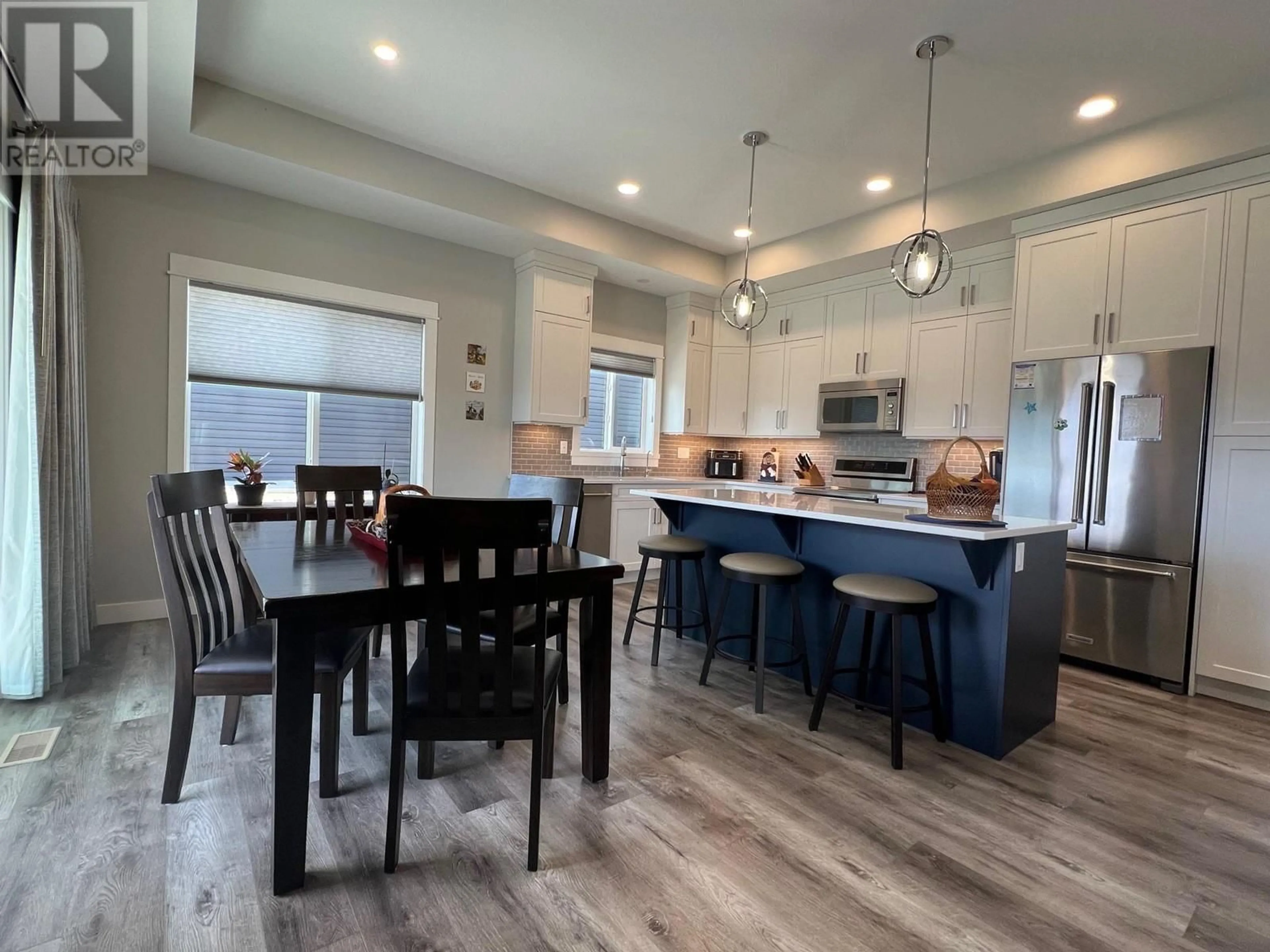 Open concept kitchen, unknown for 1027 10 TH AVENUE, Vernon British Columbia V1H1Z1