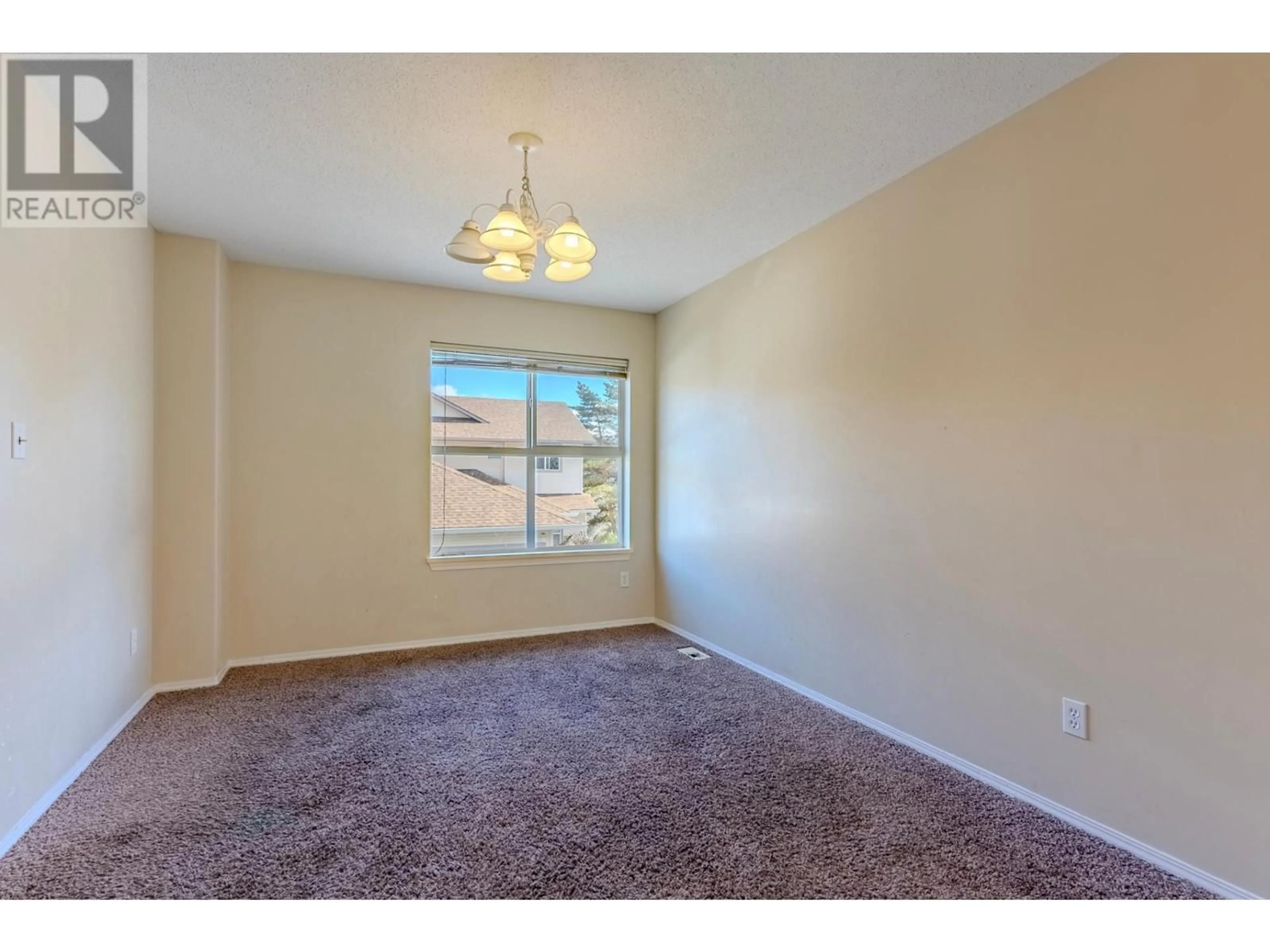 A pic of a room for 7 - 1920 HUGH ALLAN DRIVE, Kamloops British Columbia V1S1Y5
