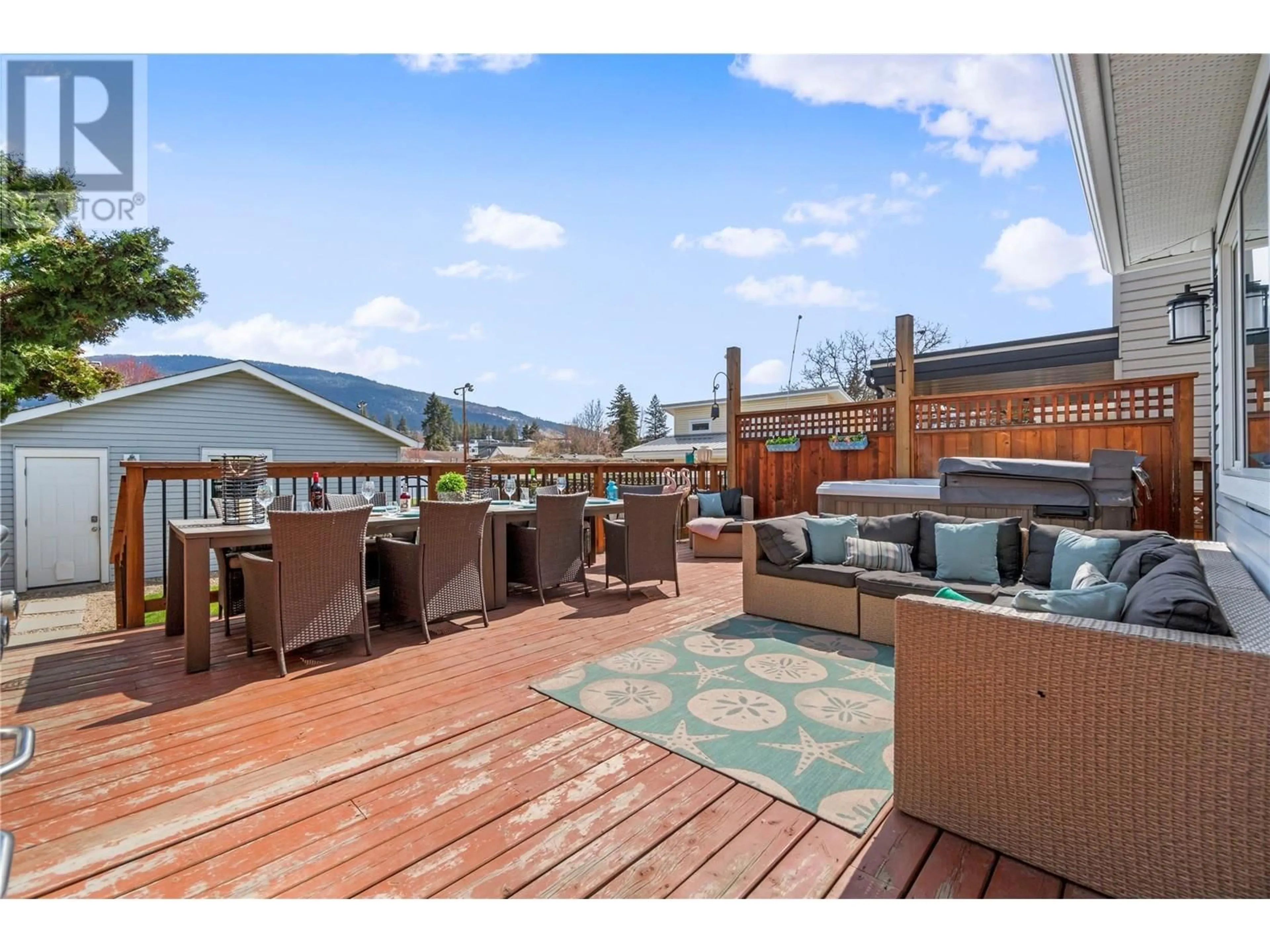 Patio, unknown for 4607 C 20 STREET, Vernon British Columbia V1T4E6